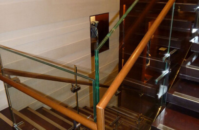 STAINLESS STEEL STAIRS for fashion boutique