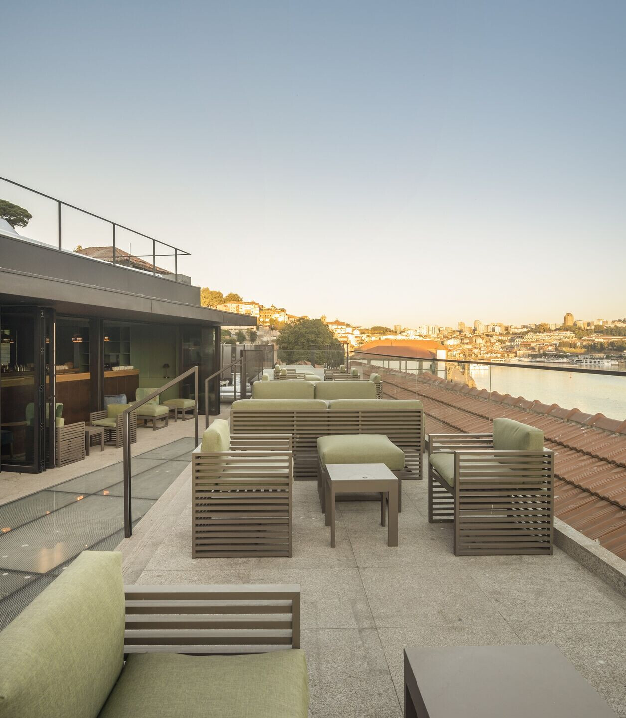 https://archello.com/story/91078/attachments/photos-videos/6 photo_credit Fernando Guerra / FG+SG