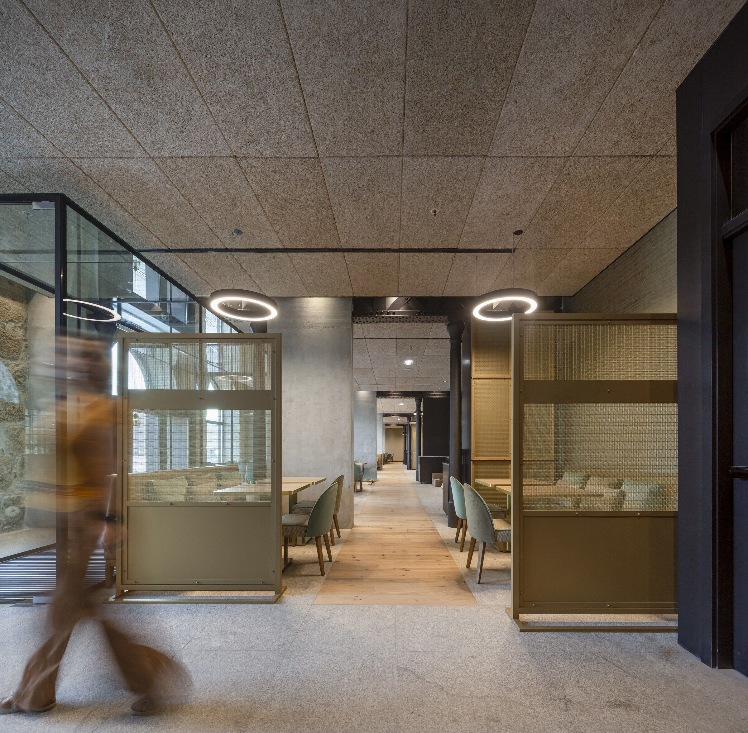 https://archello.com/story/91078/attachments/photos-videos/7 photo_credit Fernando Guerra / FG+SG