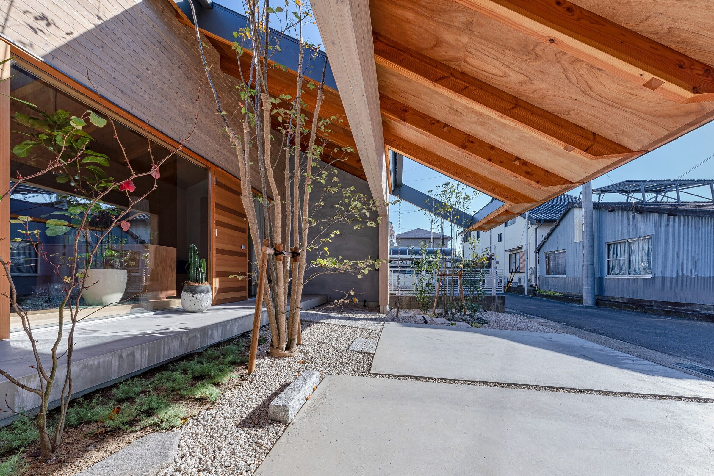 https://archello.com/story/92035/attachments/photos-videos/10 photo_credit Takashi Uemura
