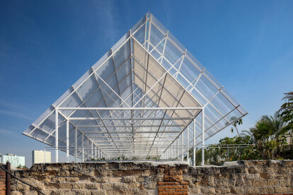 Spectacular lightweight canopy crowns the rooftop of a historic palace in Mexico City