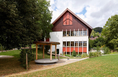 School conversion into "Schwärze" kindergarten