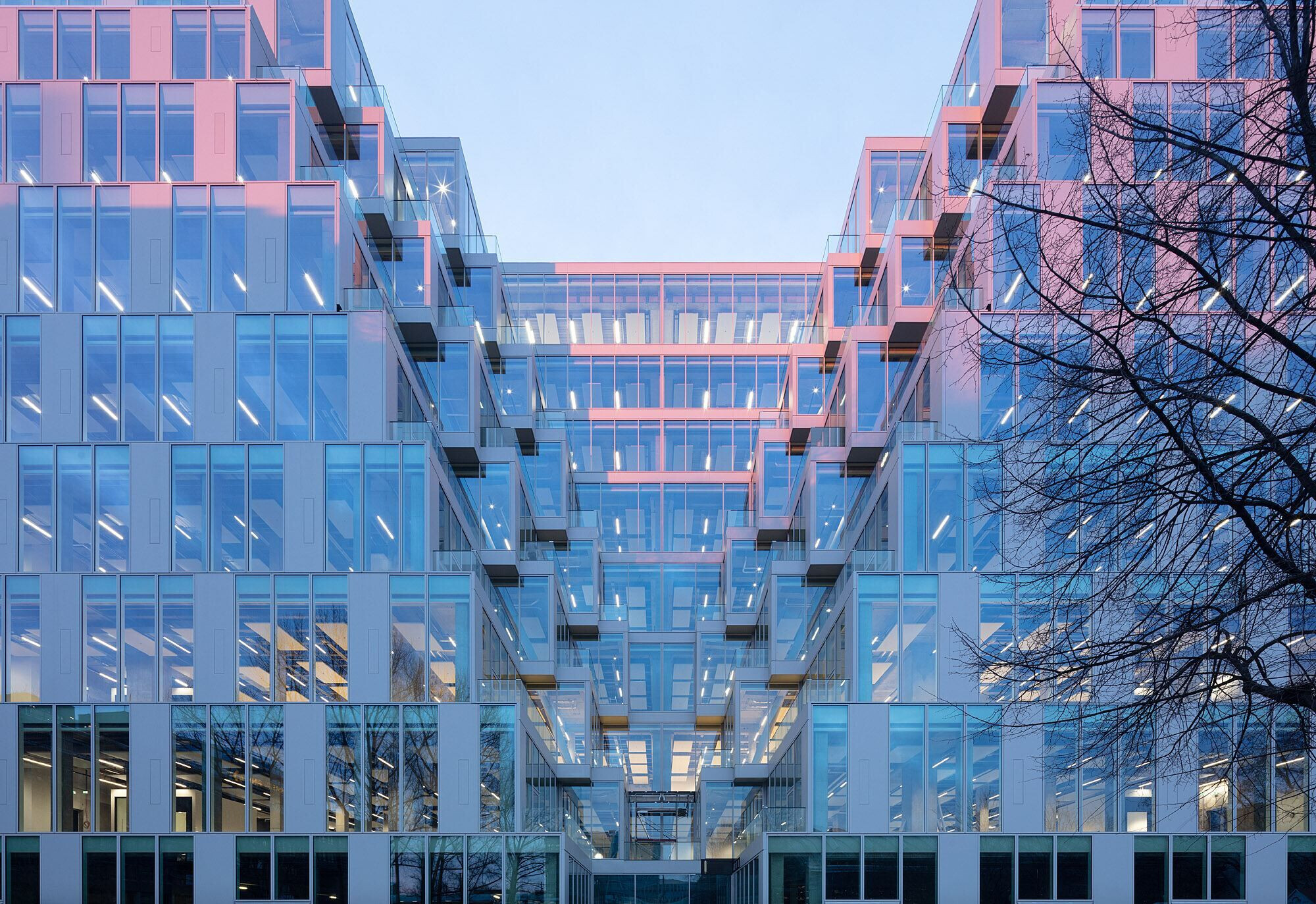 https://archello.com/story/96567/attachments/photos-videos/7 photo_credit HG Esch