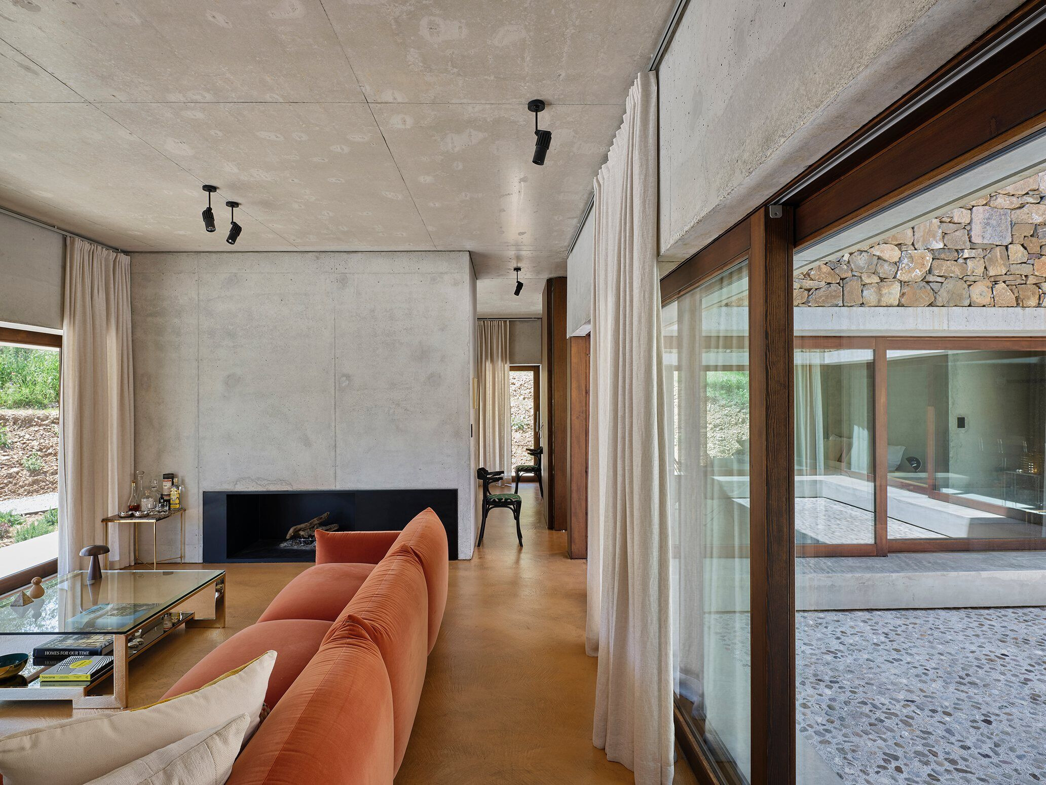 https://archello.com/story/96660/attachments/photos-videos/15 photo_credit Ezio Manciucca