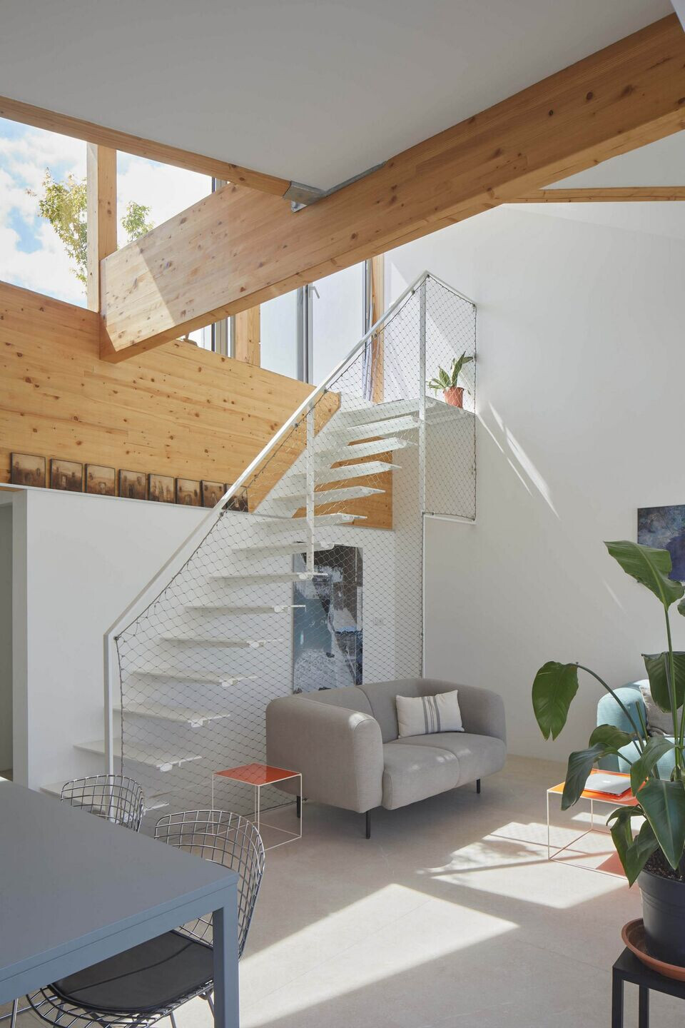https://archello.com/story/97018/attachments/photos-videos/35 photo_credit Hervé Abbadie