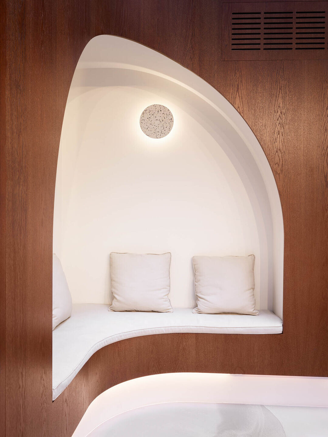 https://archello.com/story/97576/attachments/photos-videos/5