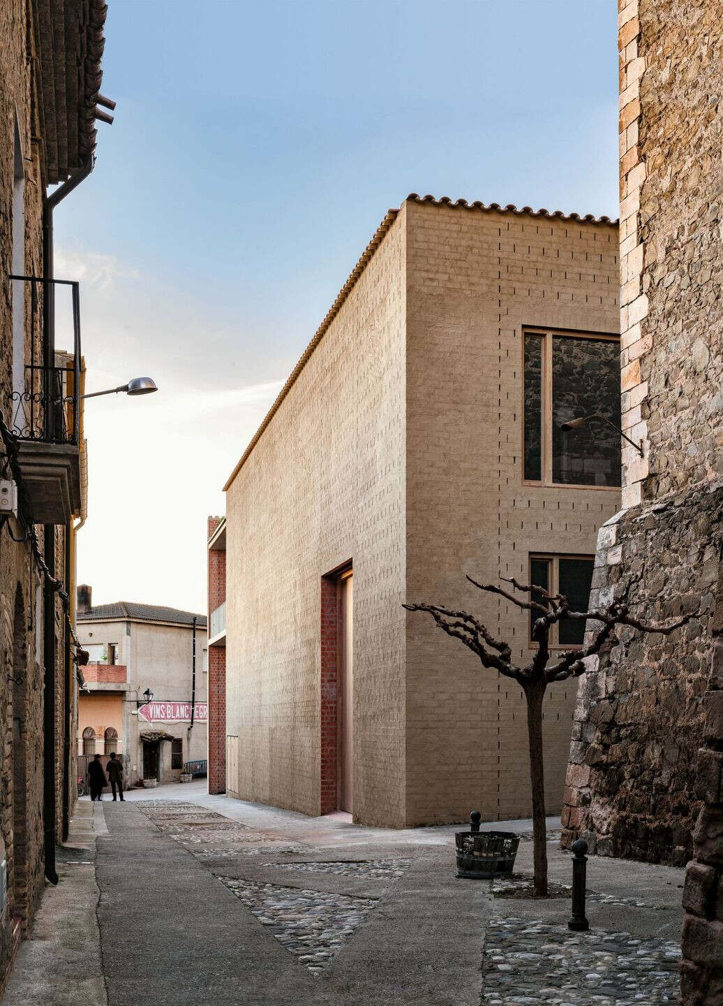 https://archello.com/story/98212/attachments/photos-videos/3 photo_credit Jesús Granada