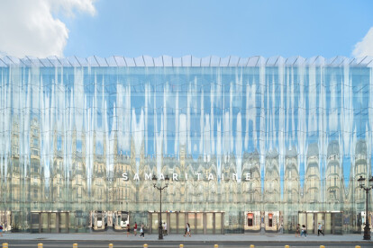 SANAA revitalizes 19th century Parisian Art Nouveau department store with wavy glass facade and new interior street