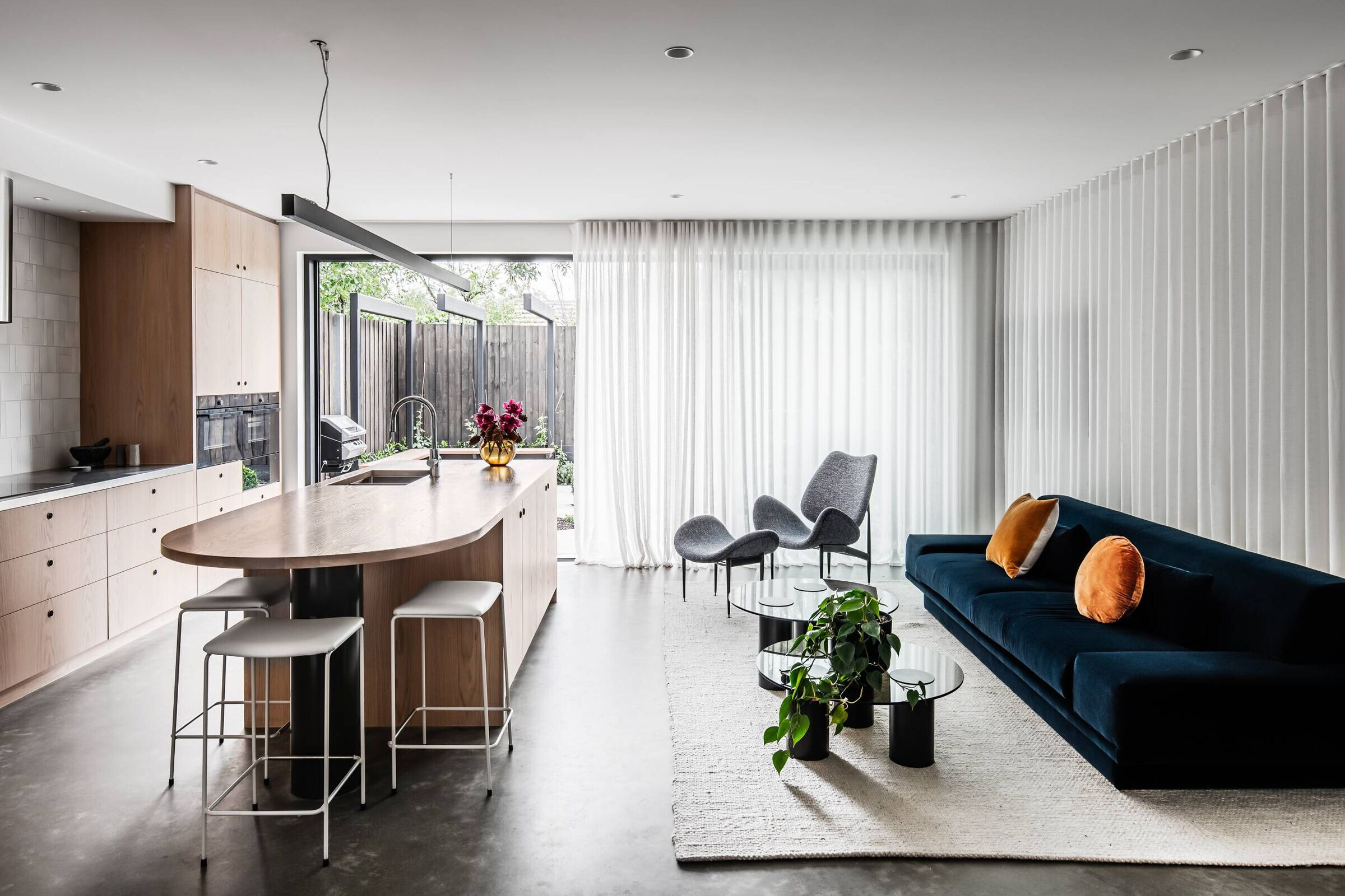 https://archello.com/story/98441/attachments/photos-videos/5 photo_credit Tom Blachford