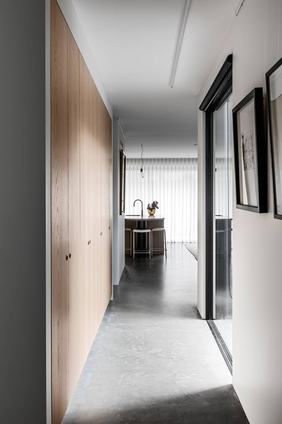 https://archello.com/story/98441/attachments/photos-videos/9 photo_credit Tom Blachford