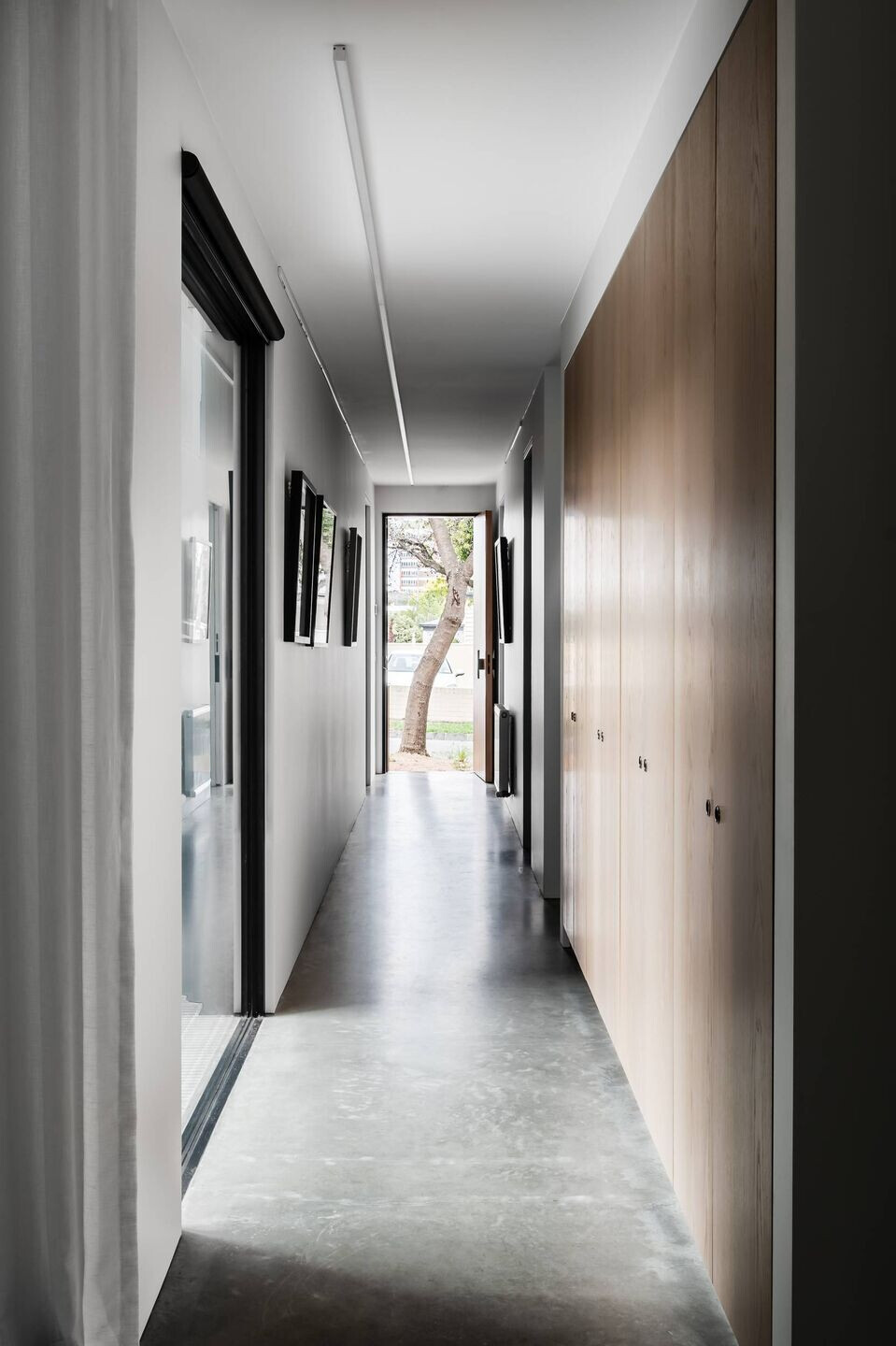 https://archello.com/story/98441/attachments/photos-videos/11 photo_credit Tom Blachford
