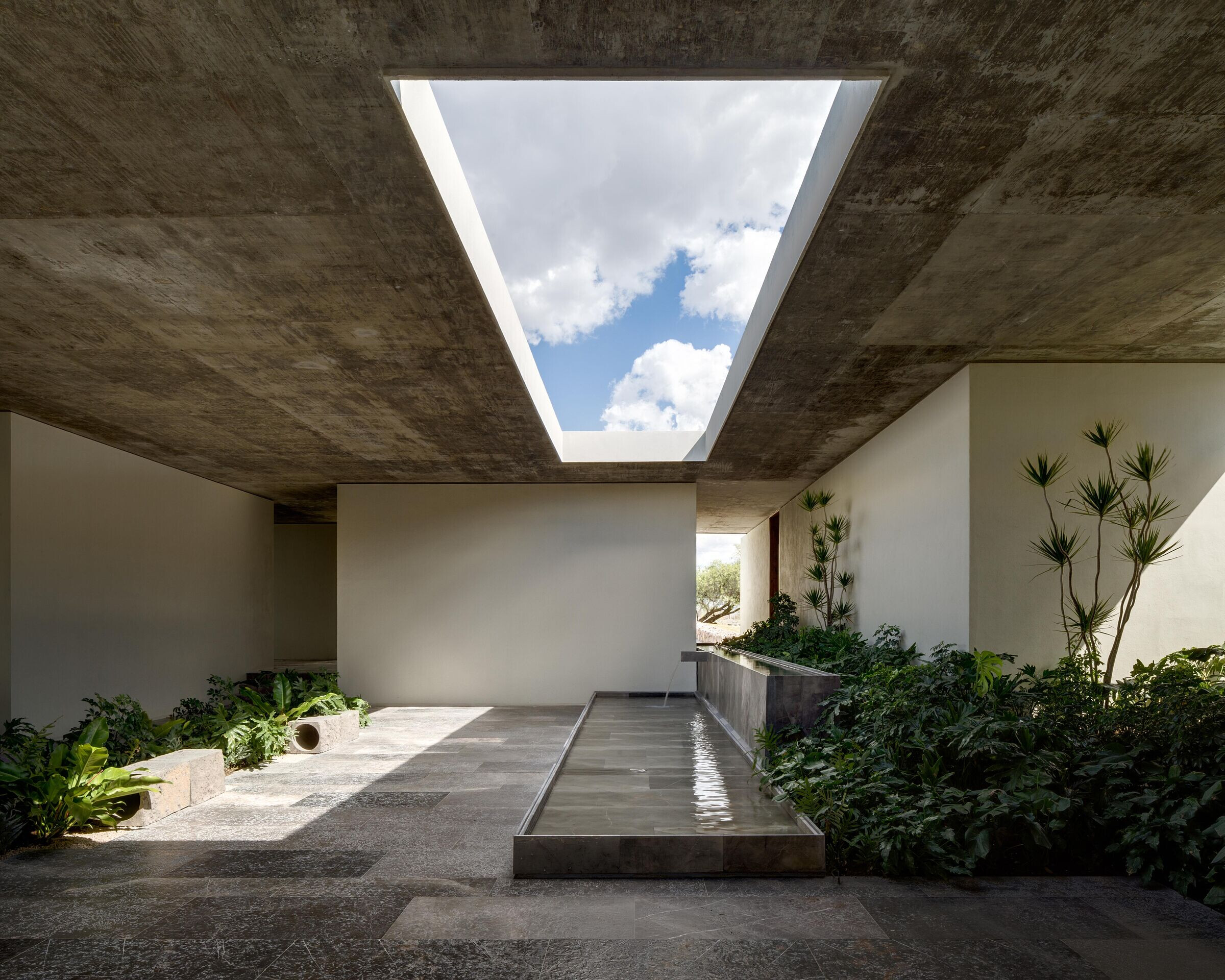 https://archello.com/story/98537/attachments/photos-videos/3 photo_credit Rafael Gamo