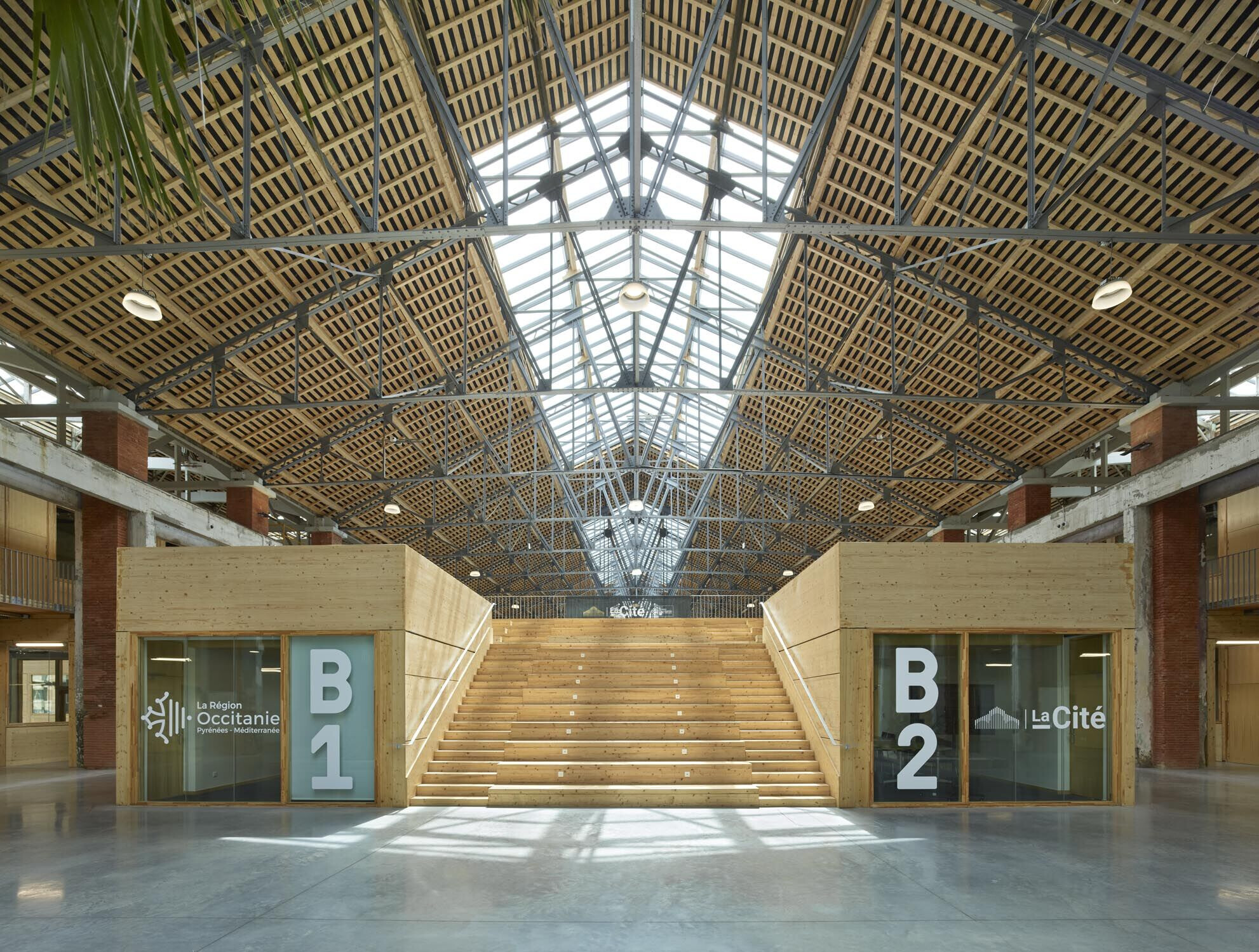 https://archello.com/story/98498/attachments/photos-videos/12 photo_credit Roland Halbe