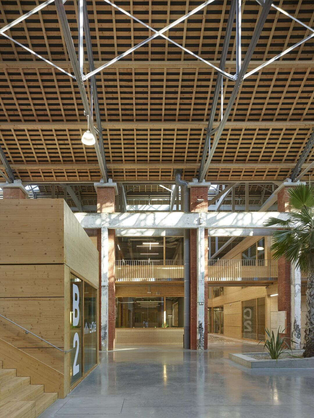 https://archello.com/story/98498/attachments/photos-videos/15 photo_credit Roland Halbe
