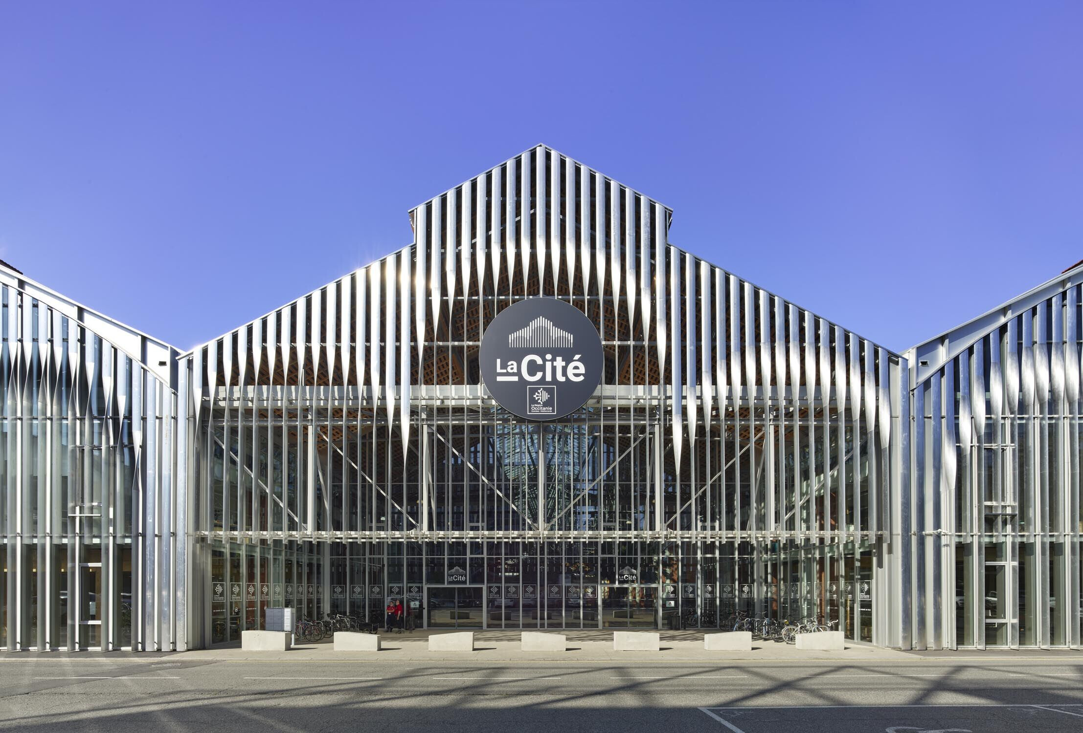 https://archello.com/story/98498/attachments/photos-videos/3 photo_credit Roland Halbe