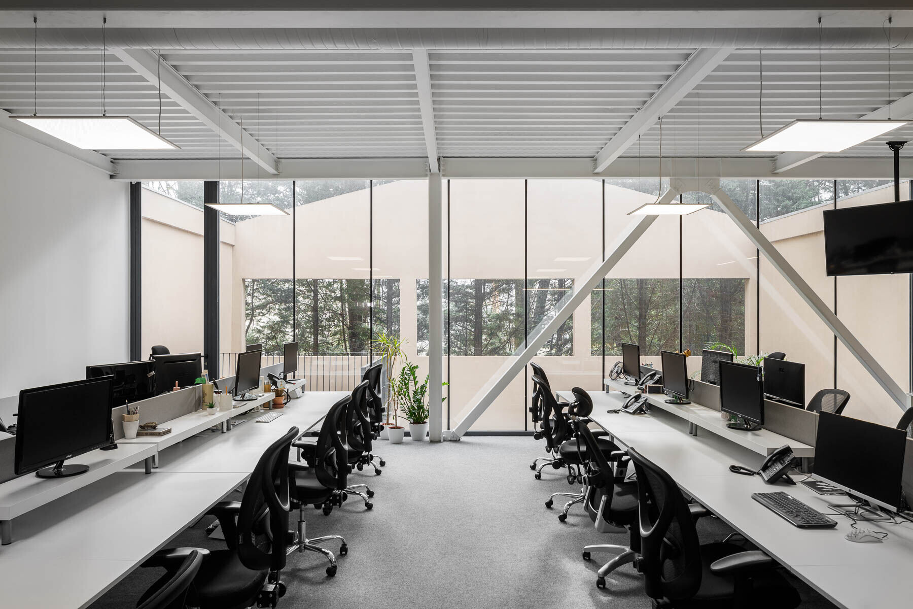 https://archello.com/story/98675/attachments/photos-videos/28 photo_credit Ivo Tavares Studio