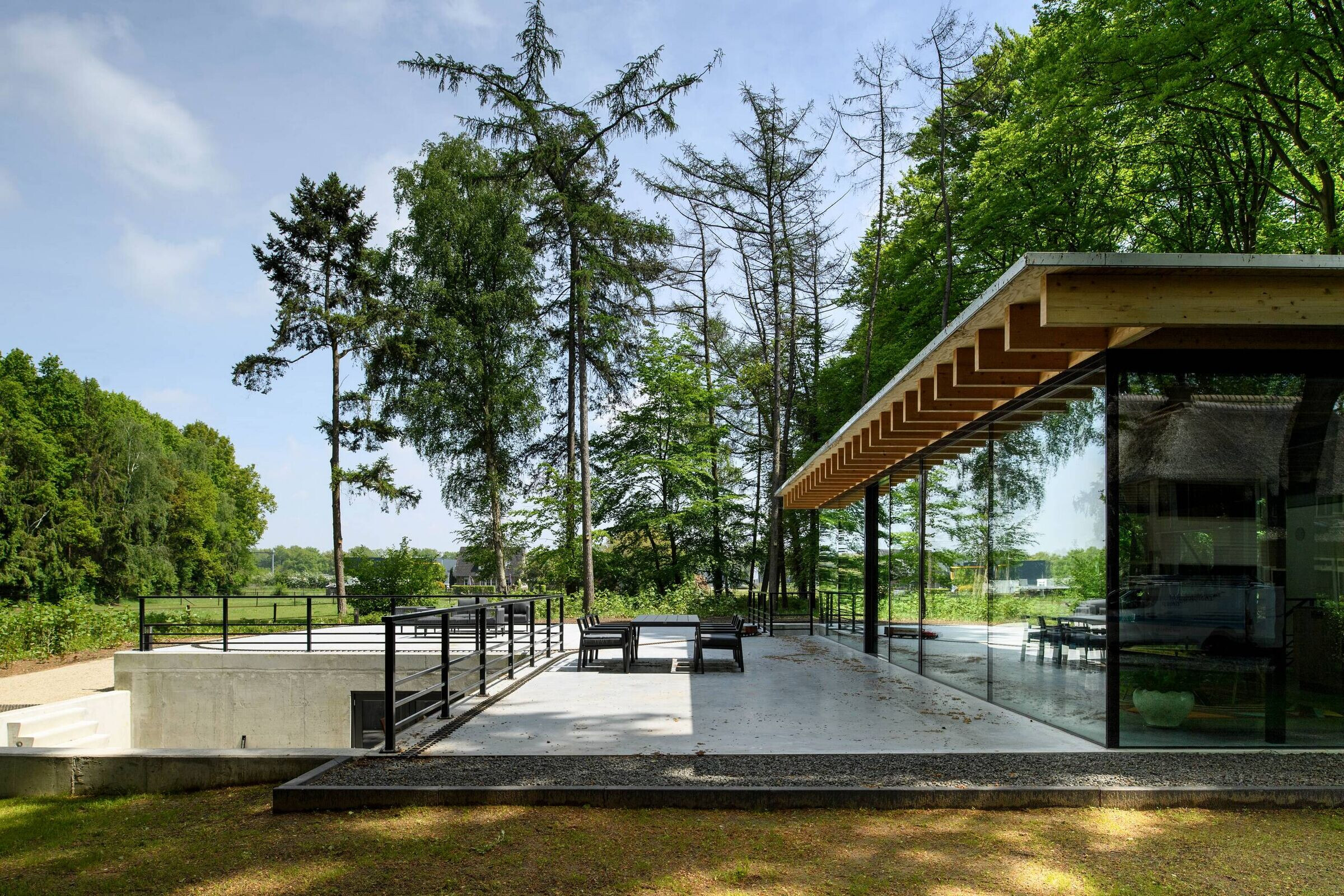 https://archello.com/story/98740/attachments/photos-videos/3 photo_credit Mike Bink