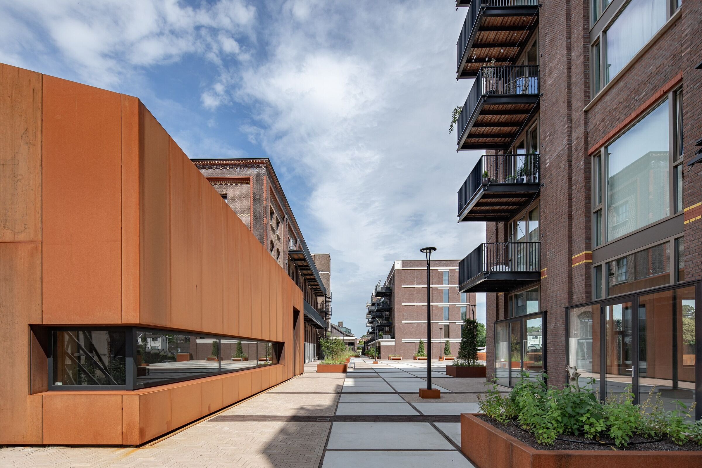https://archello.com/story/98806/attachments/photos-videos/3 photo_credit LEVS architecten