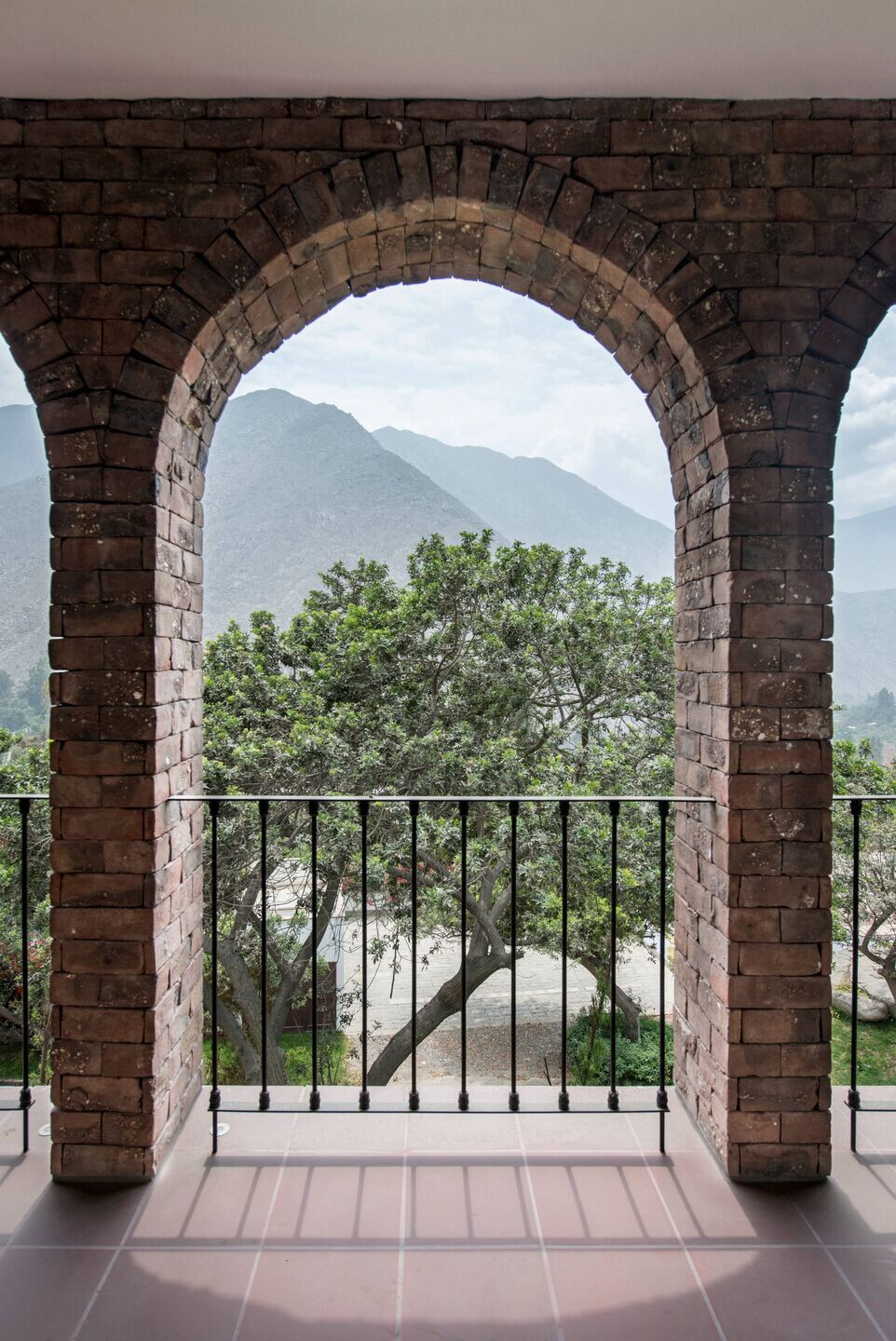 https://archello.com/story/98821/attachments/photos-videos/10 photo_credit Renzo Rebagliati