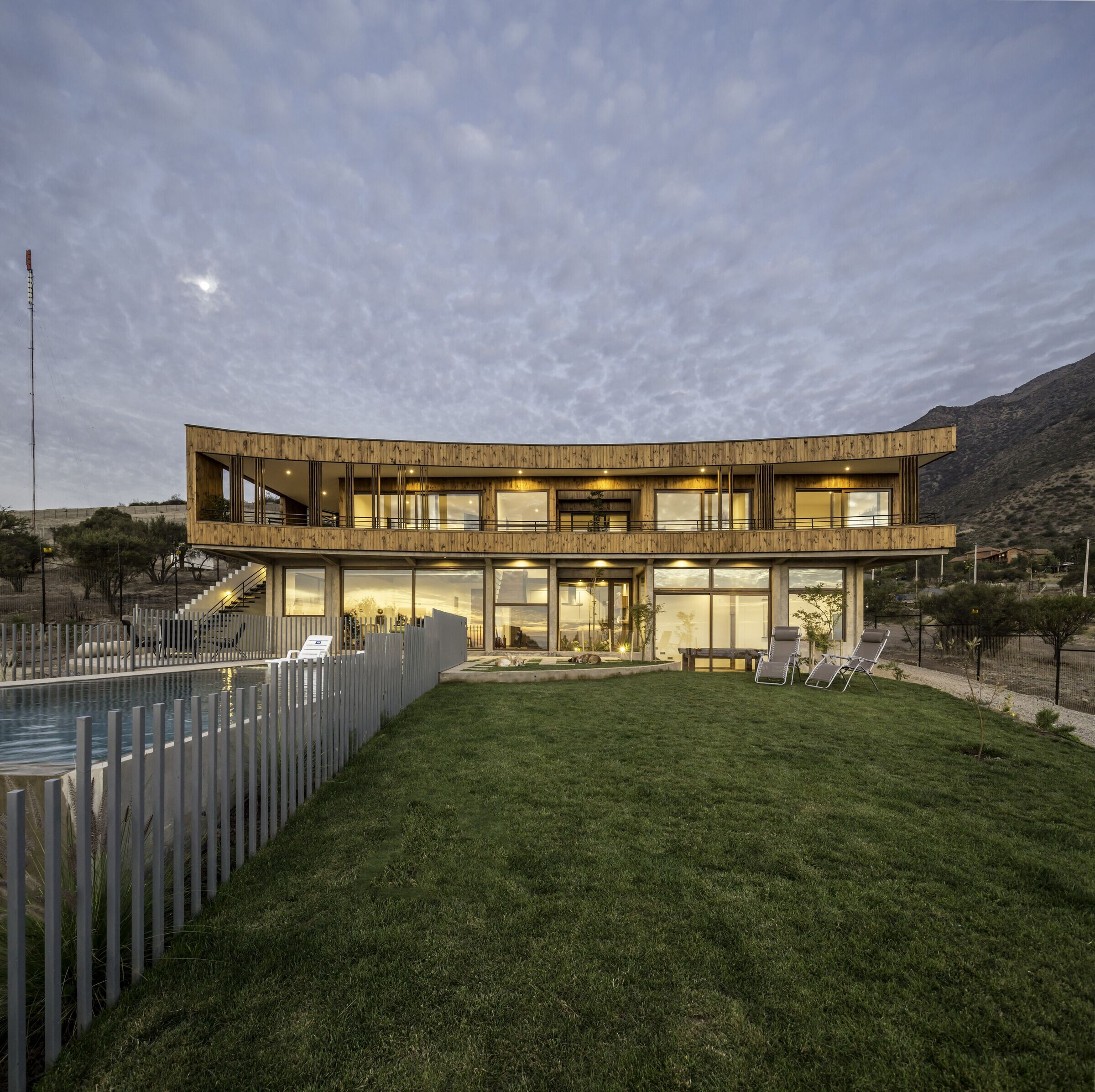 https://archello.com/story/98858/attachments/photos-videos/1 photo_credit Aryeh Kornfeld
