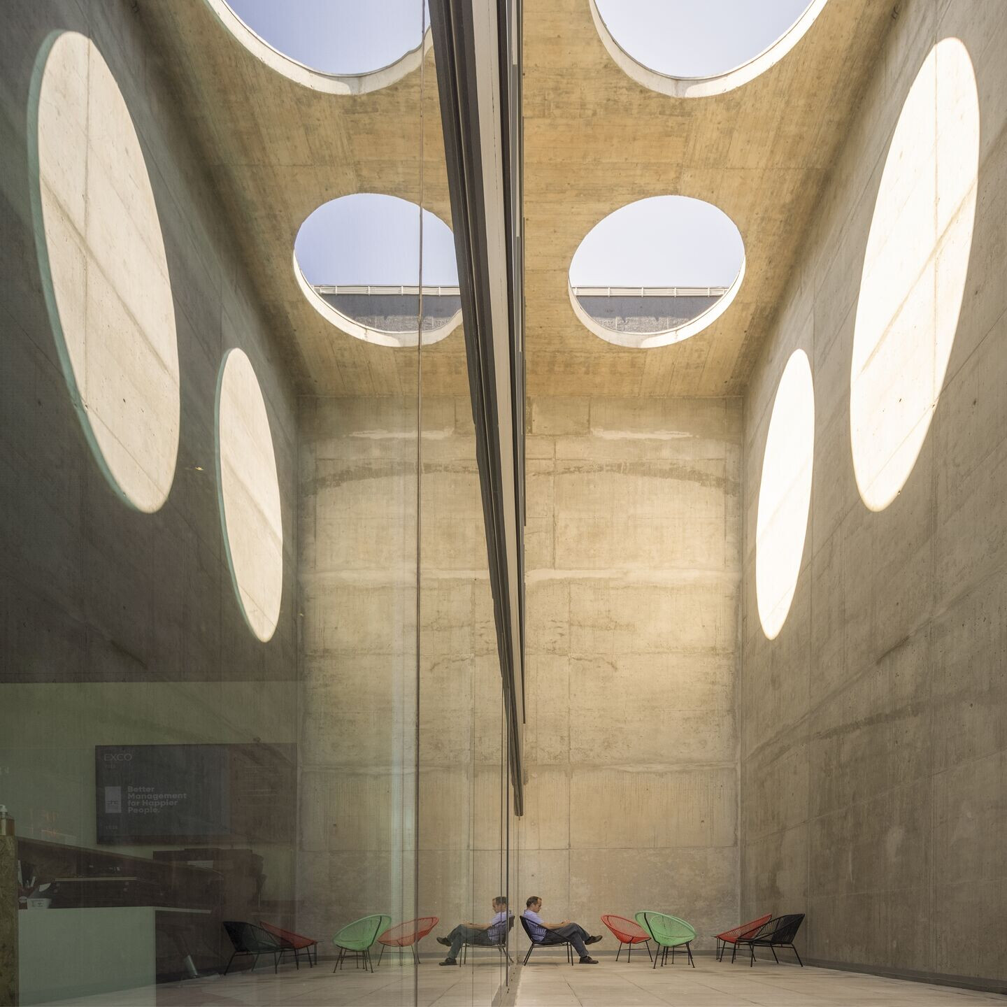 https://archello.com/story/98887/attachments/photos-videos/5 photo_credit Fernando Guerra/ FG+SG