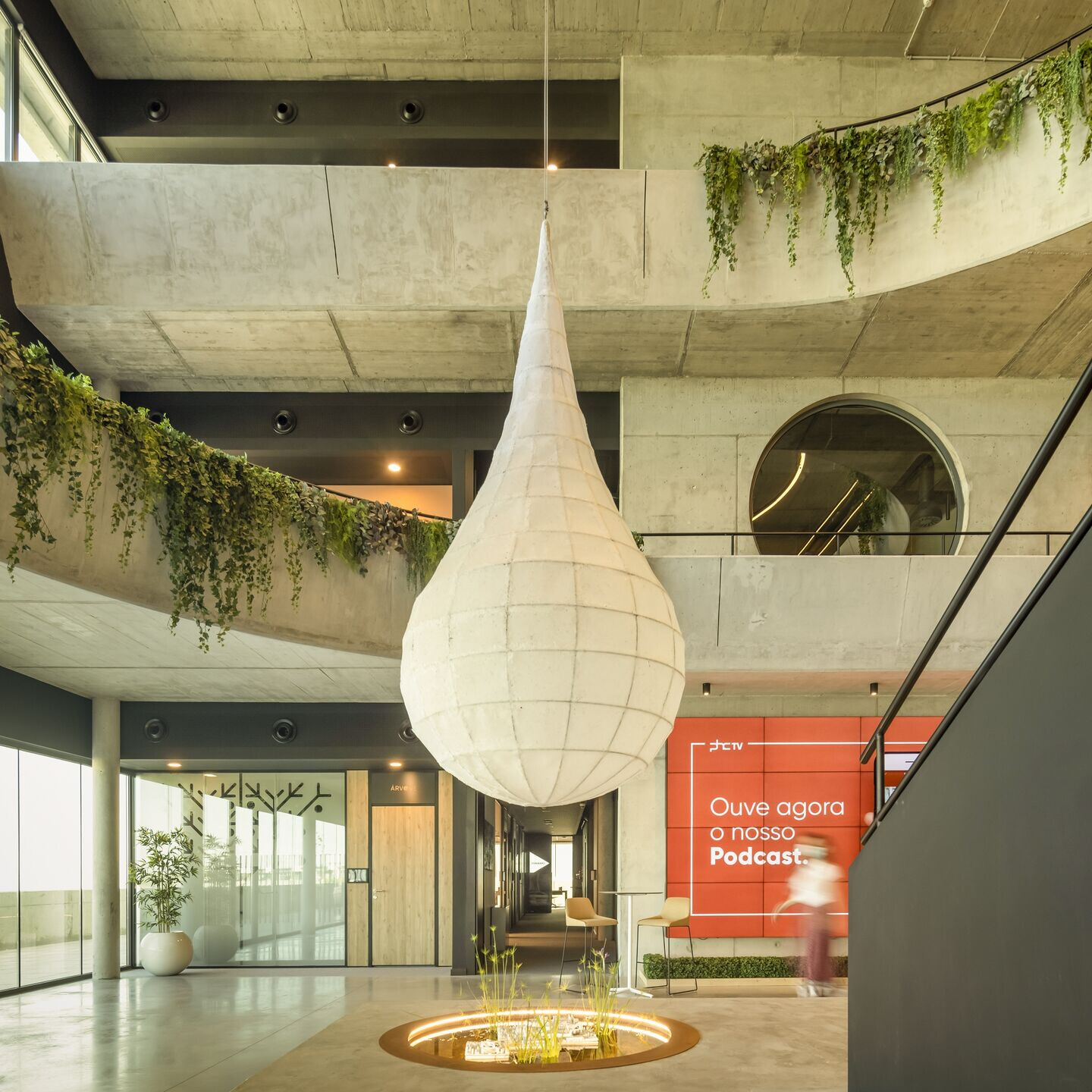 https://archello.com/story/98887/attachments/photos-videos/7 photo_credit Fernando Guerra/ FG+SG