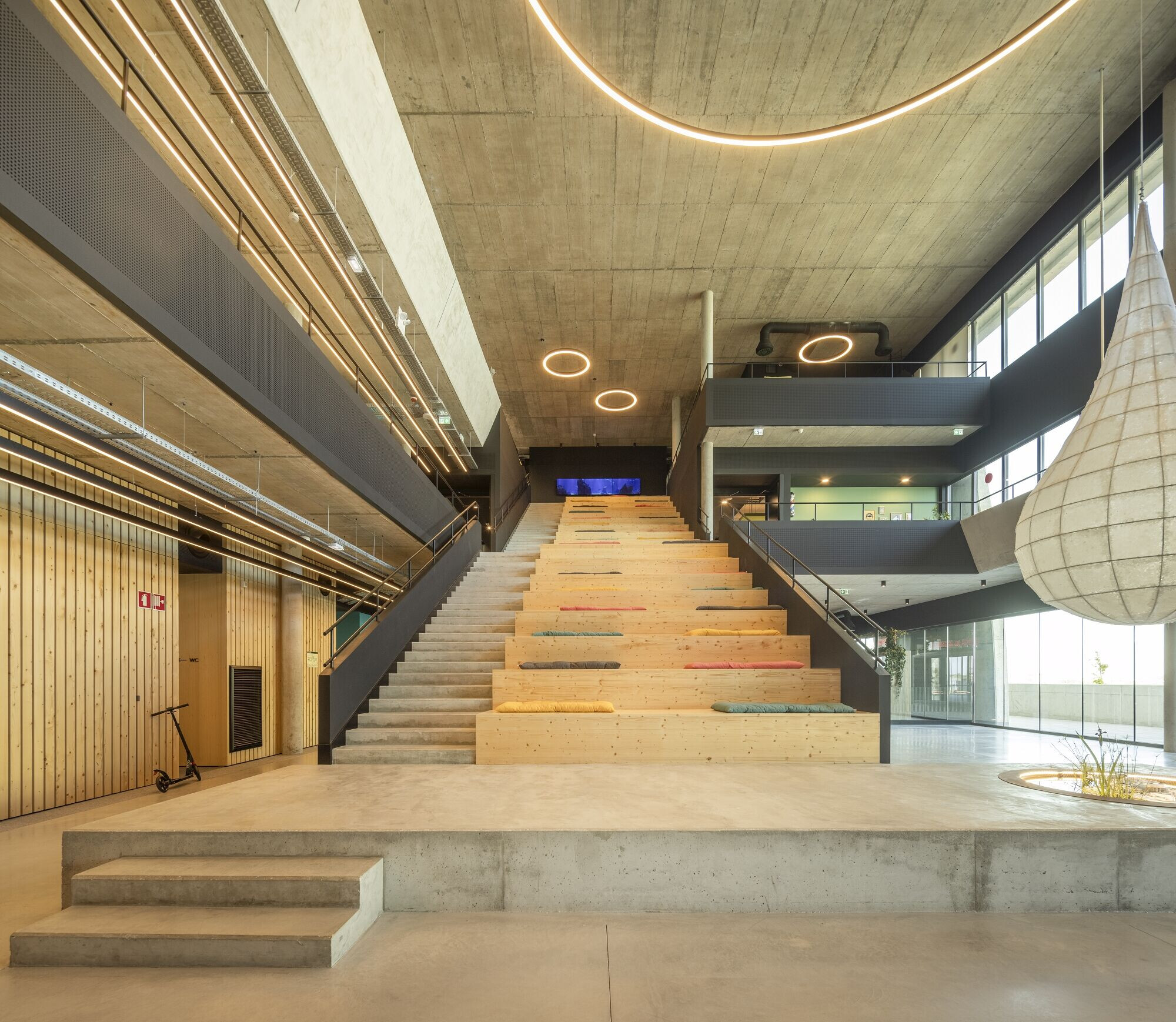 https://archello.com/story/98887/attachments/photos-videos/8 photo_credit Fernando Guerra/ FG+SG