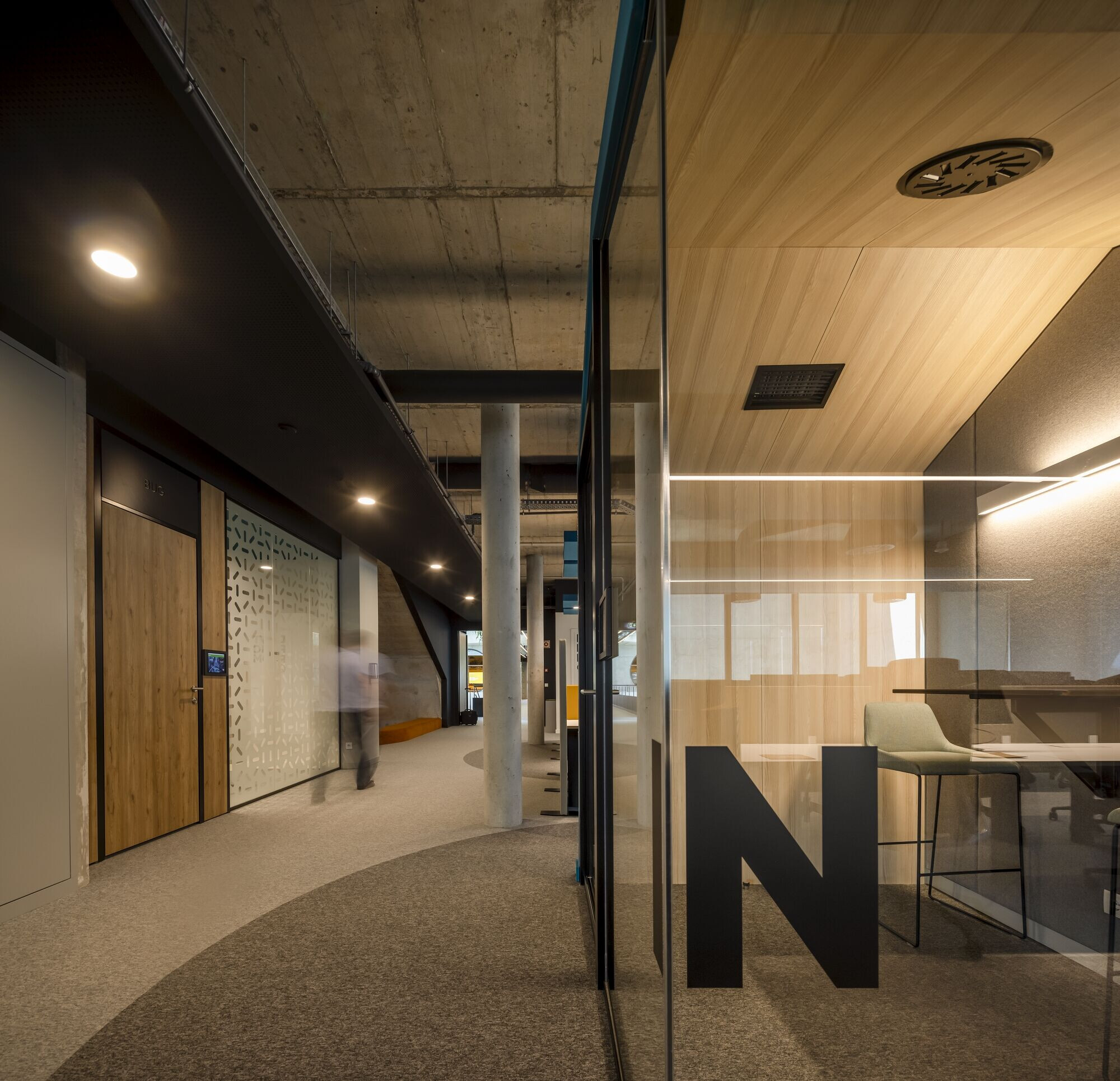https://archello.com/story/98887/attachments/photos-videos/11 photo_credit Fernando Guerra/ FG+SG
