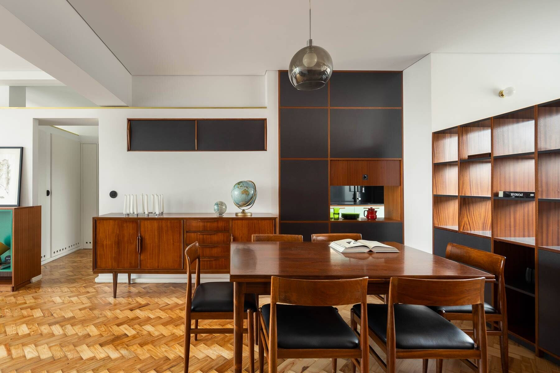 https://archello.com/story/99037/attachments/photos-videos/24 photo_credit Ivo Tavares Studio