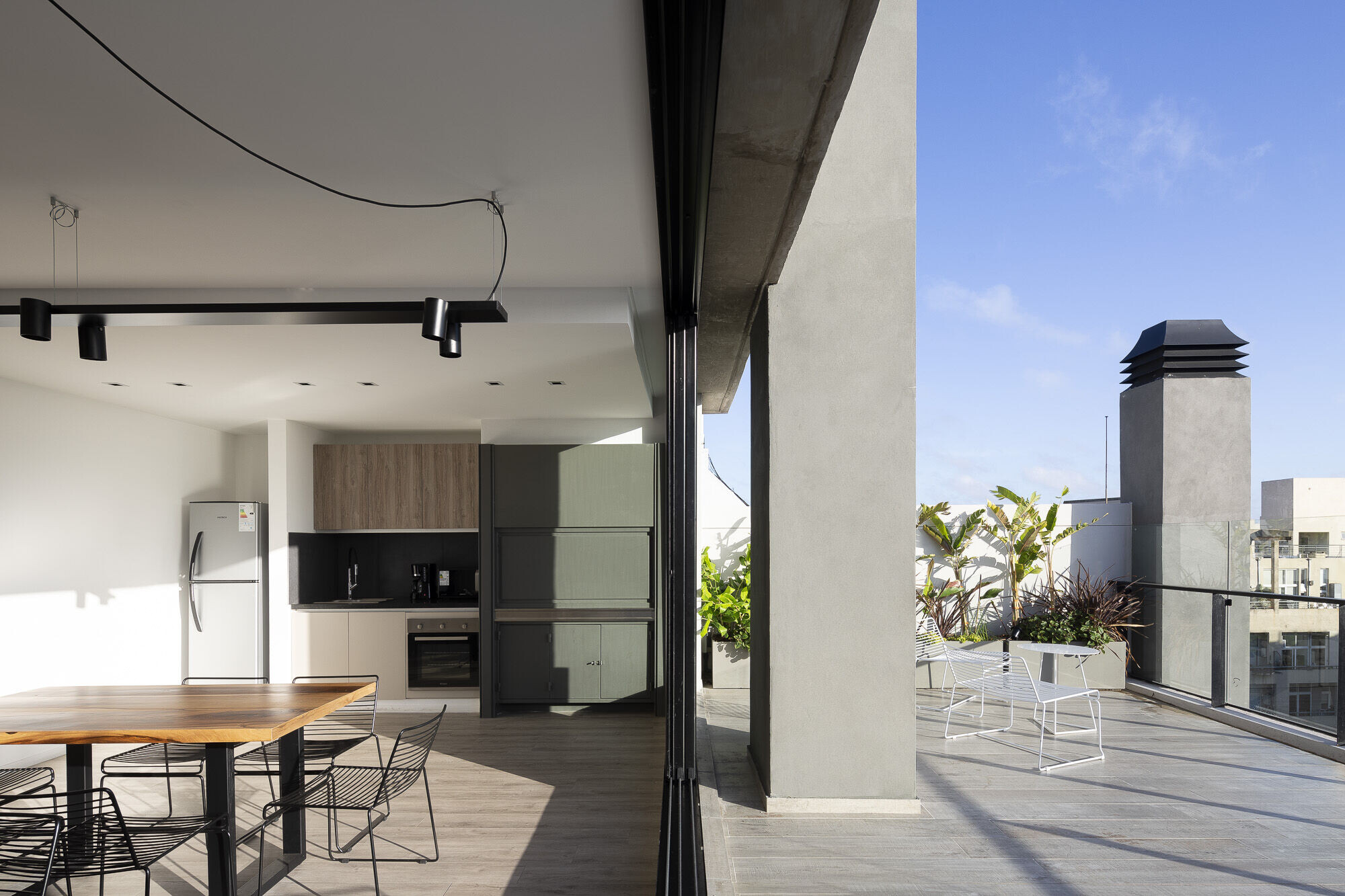 https://archello.com/story/99122/attachments/photos-videos/12