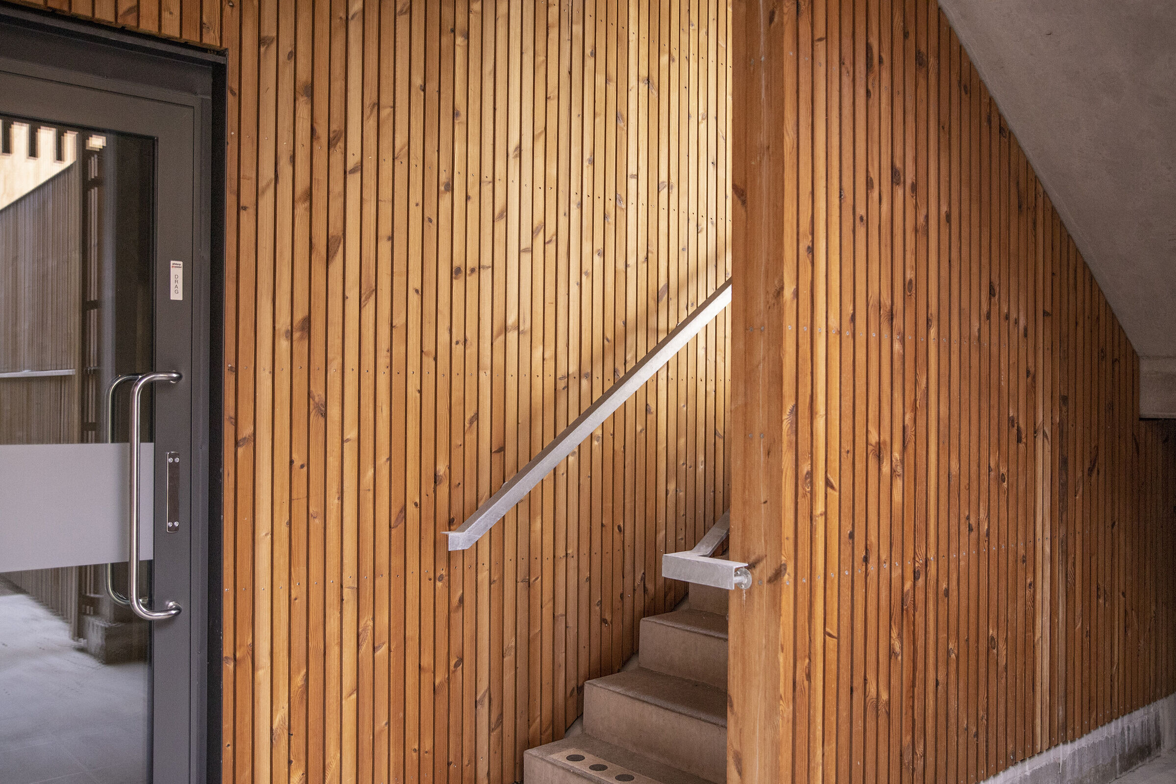 https://archello.com/product/72872/attachments/photos-videos/3