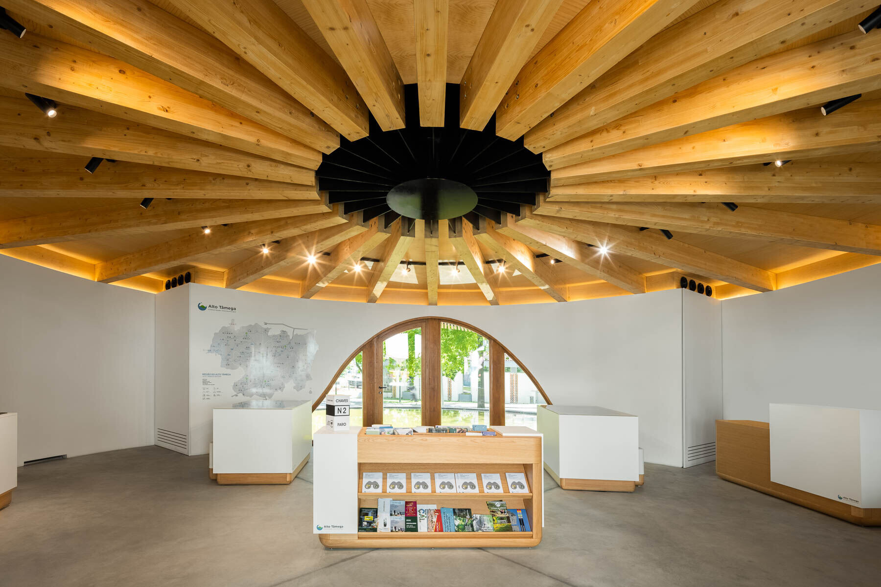 https://archello.com/story/99537/attachments/photos-videos/39 photo_credit Ivo Tavares Studio