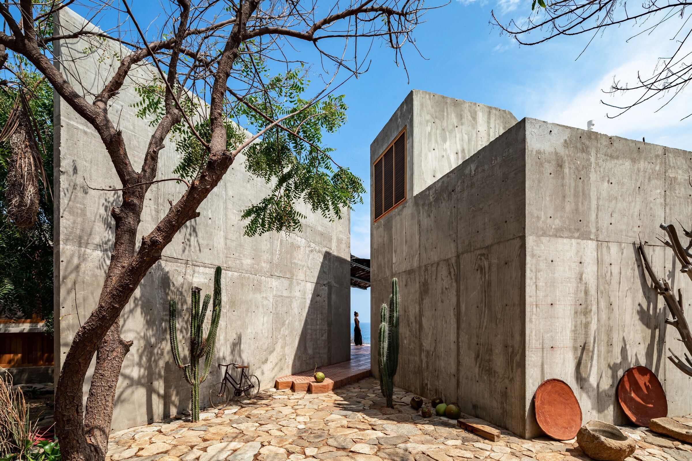 https://archello.com/story/99823/attachments/photos-videos/6 photo_credit Onnis Luque