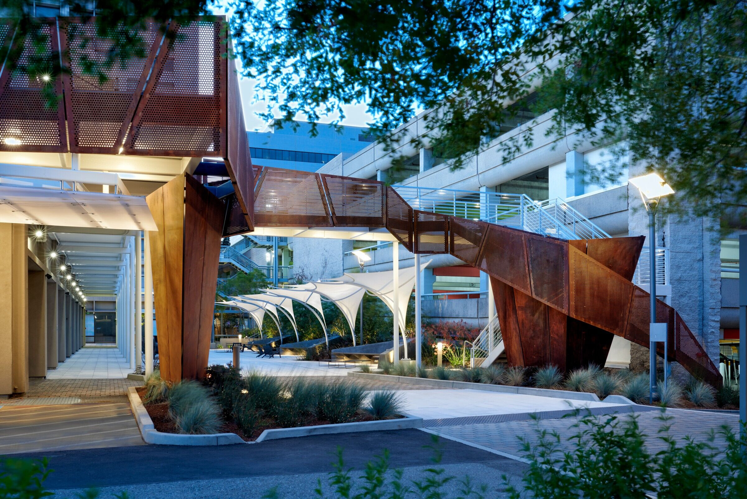 https://archello.com/story/99922/attachments/photos-videos/5 photo_credit John Sutton