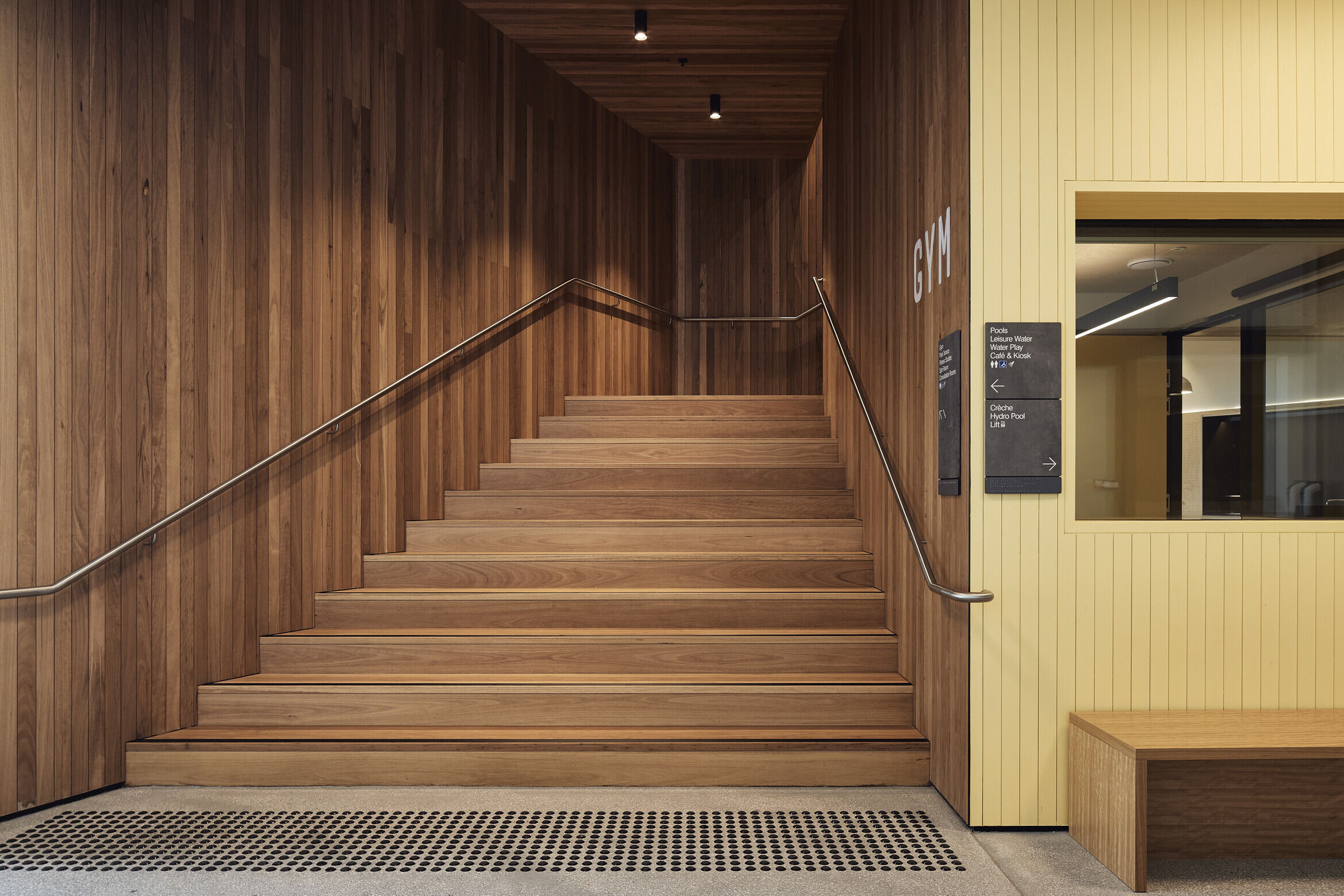 https://archello.com/story/100043/attachments/photos-videos/9 photo_credit Peter Bennetts