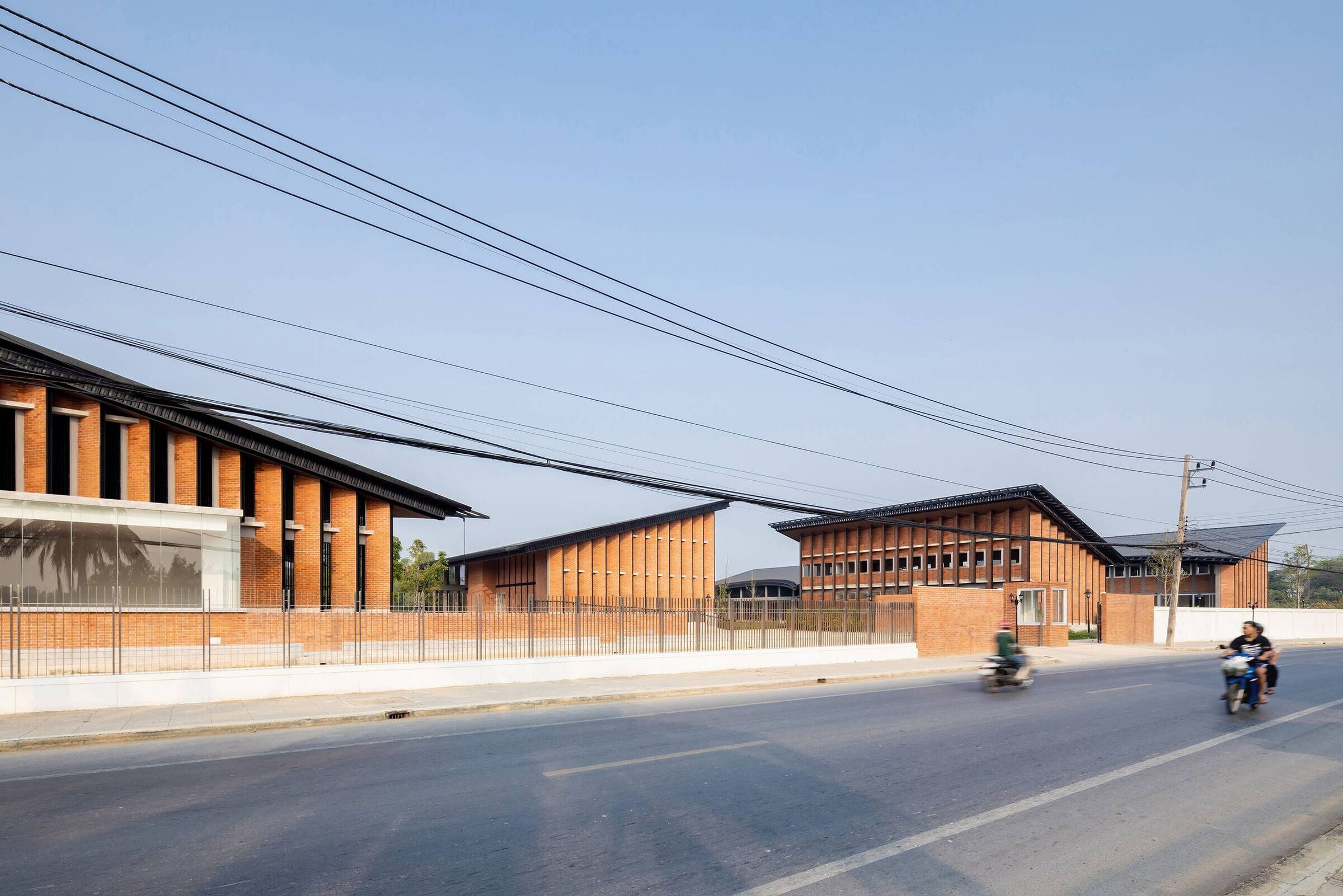 https://archello.com/story/100185/attachments/photos-videos/6 photo_credit Ketsiree Wongwan