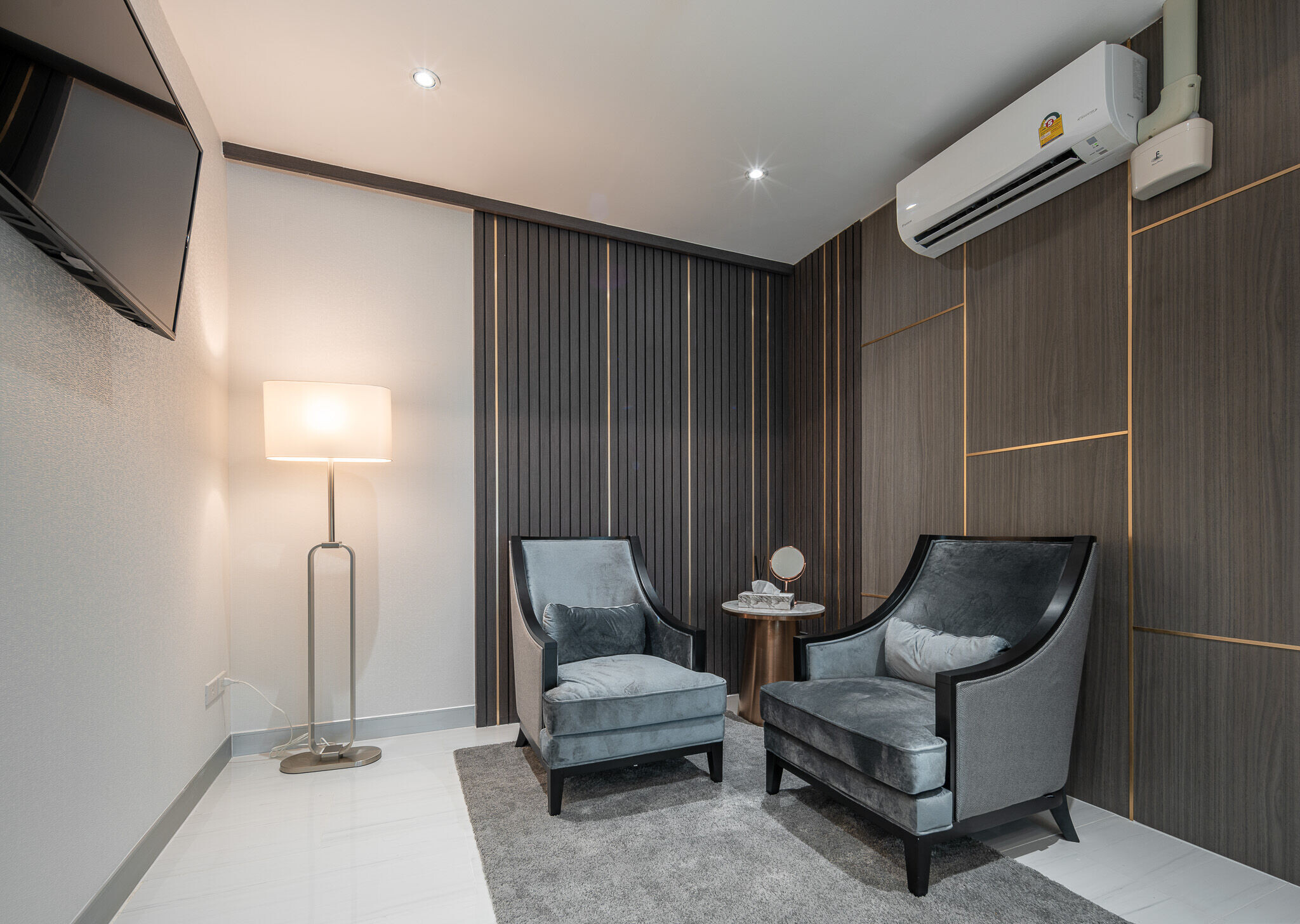 https://archello.com/story/100255/attachments/photos-videos/20 photo_credit Issira Tonehongsa