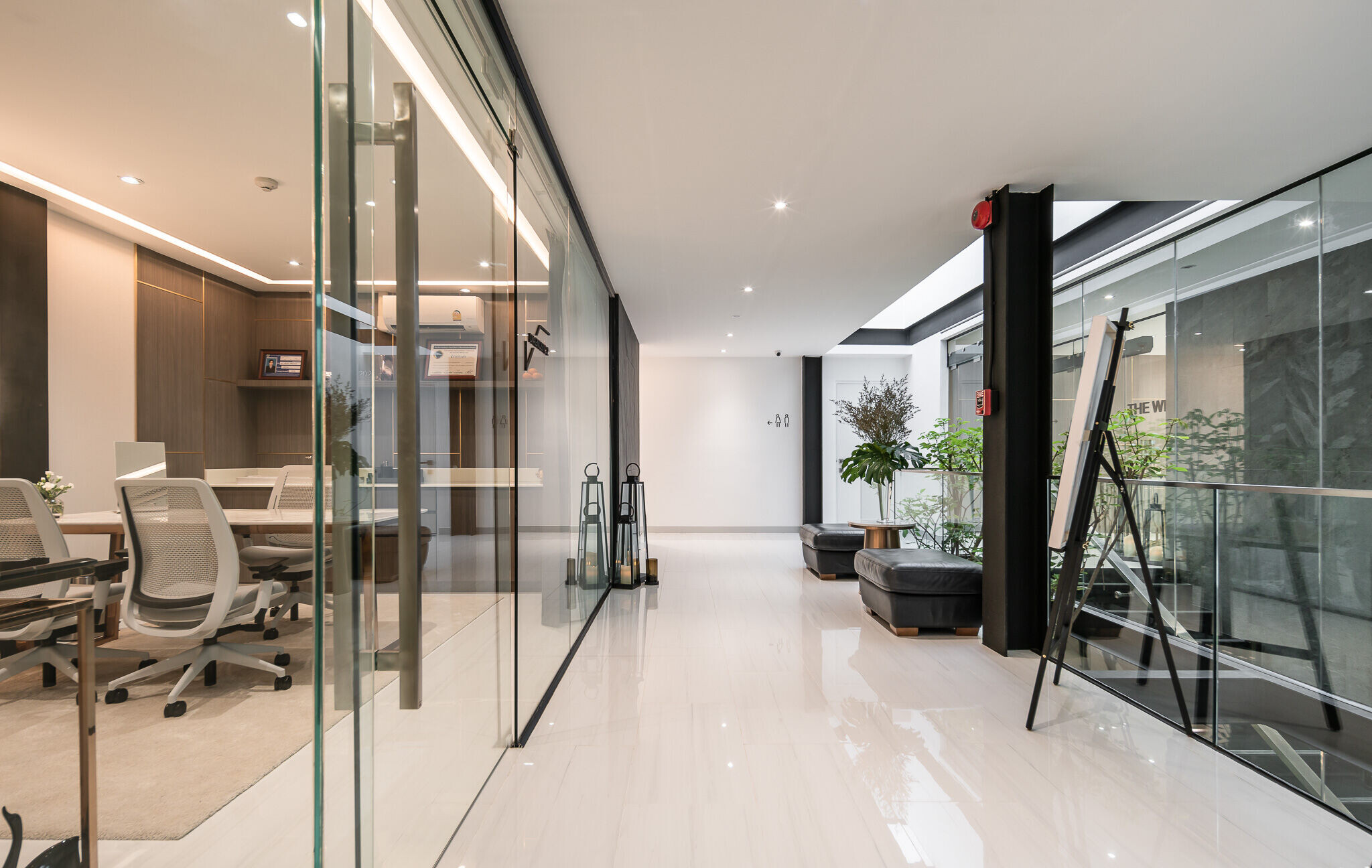 https://archello.com/story/100255/attachments/photos-videos/36 photo_credit Issira Tonehongsa