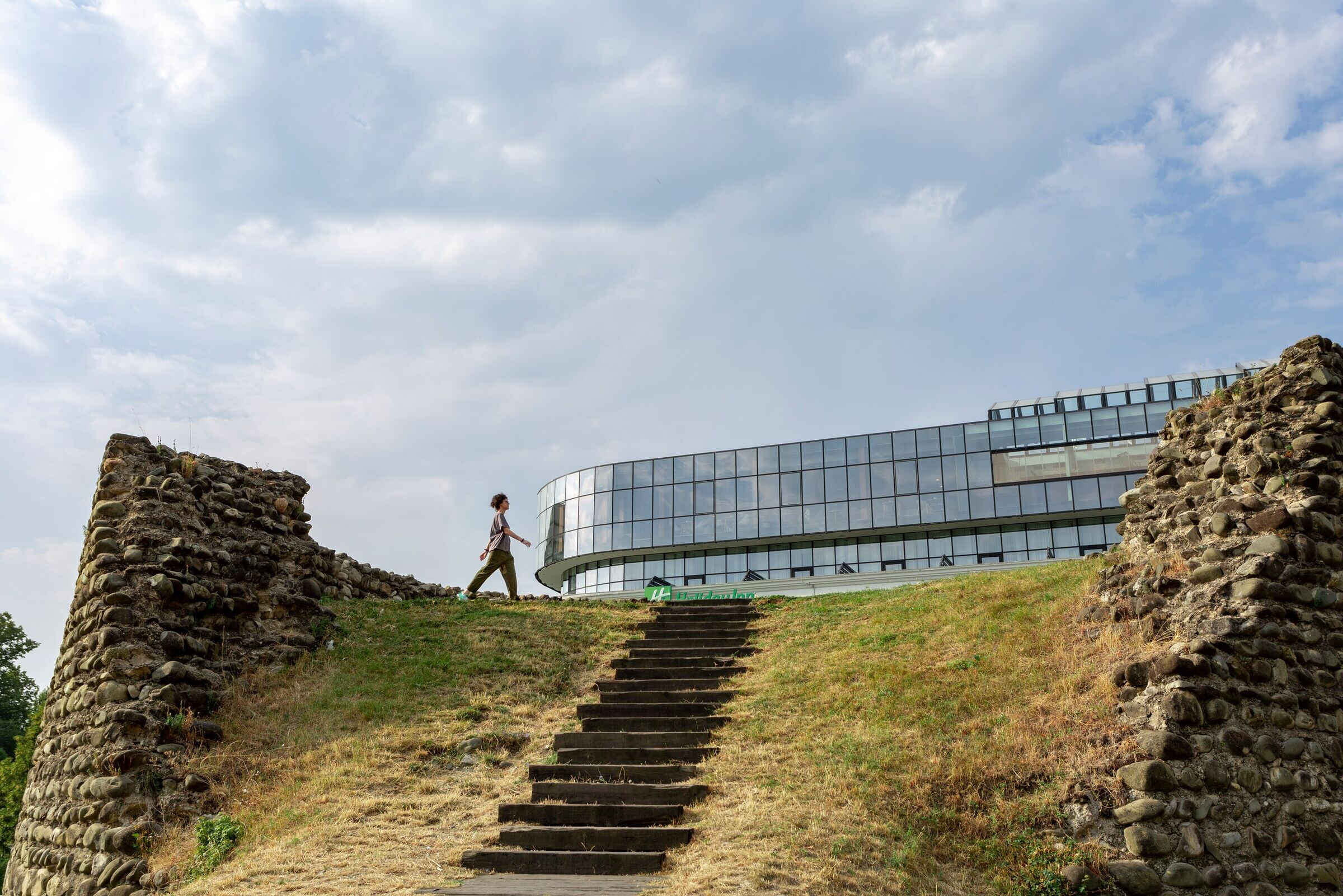 https://archello.com/story/100304/attachments/photos-videos/2 photo_credit Nick Paniashvili
