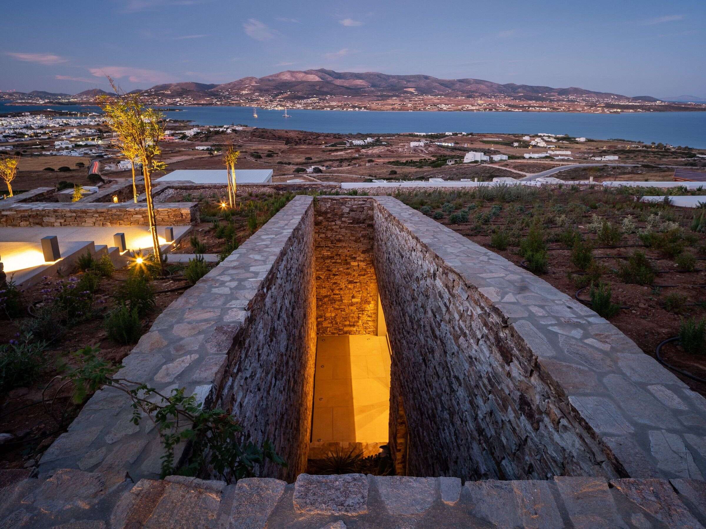 https://archello.com/story/100508/attachments/photos-videos/5 photo_credit George Messaritakis