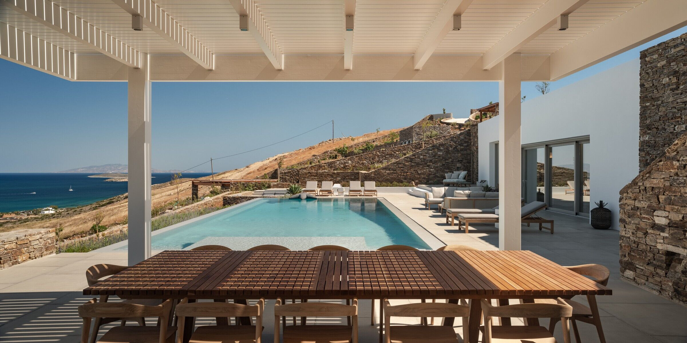 https://archello.com/story/100508/attachments/photos-videos/16 photo_credit George Messaritakis