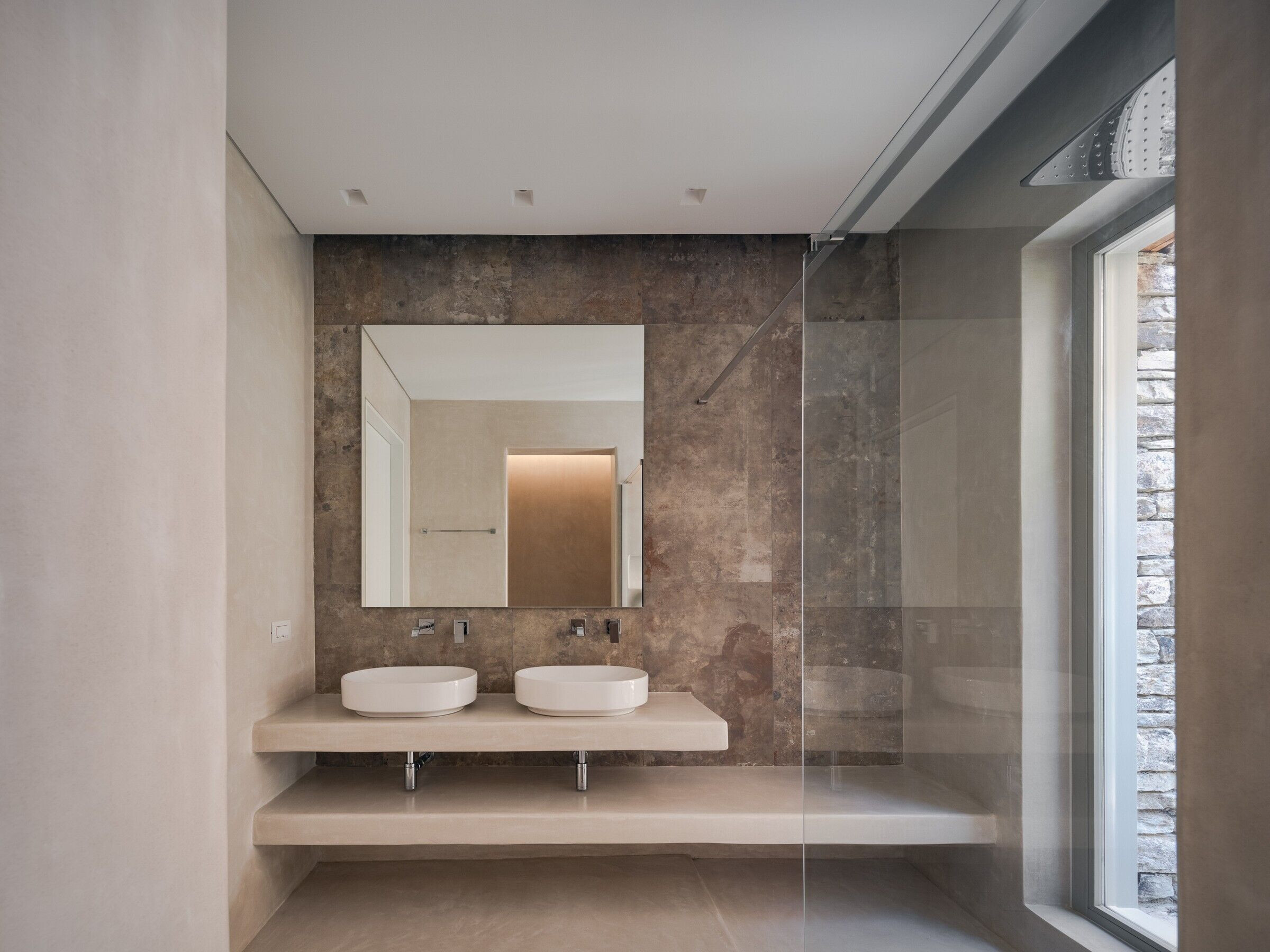 https://archello.com/story/100508/attachments/photos-videos/19 photo_credit George Messaritakis
