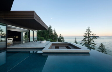 Black Cliff House informed by the idiosyncrasies of Canada’s West Coast landscape