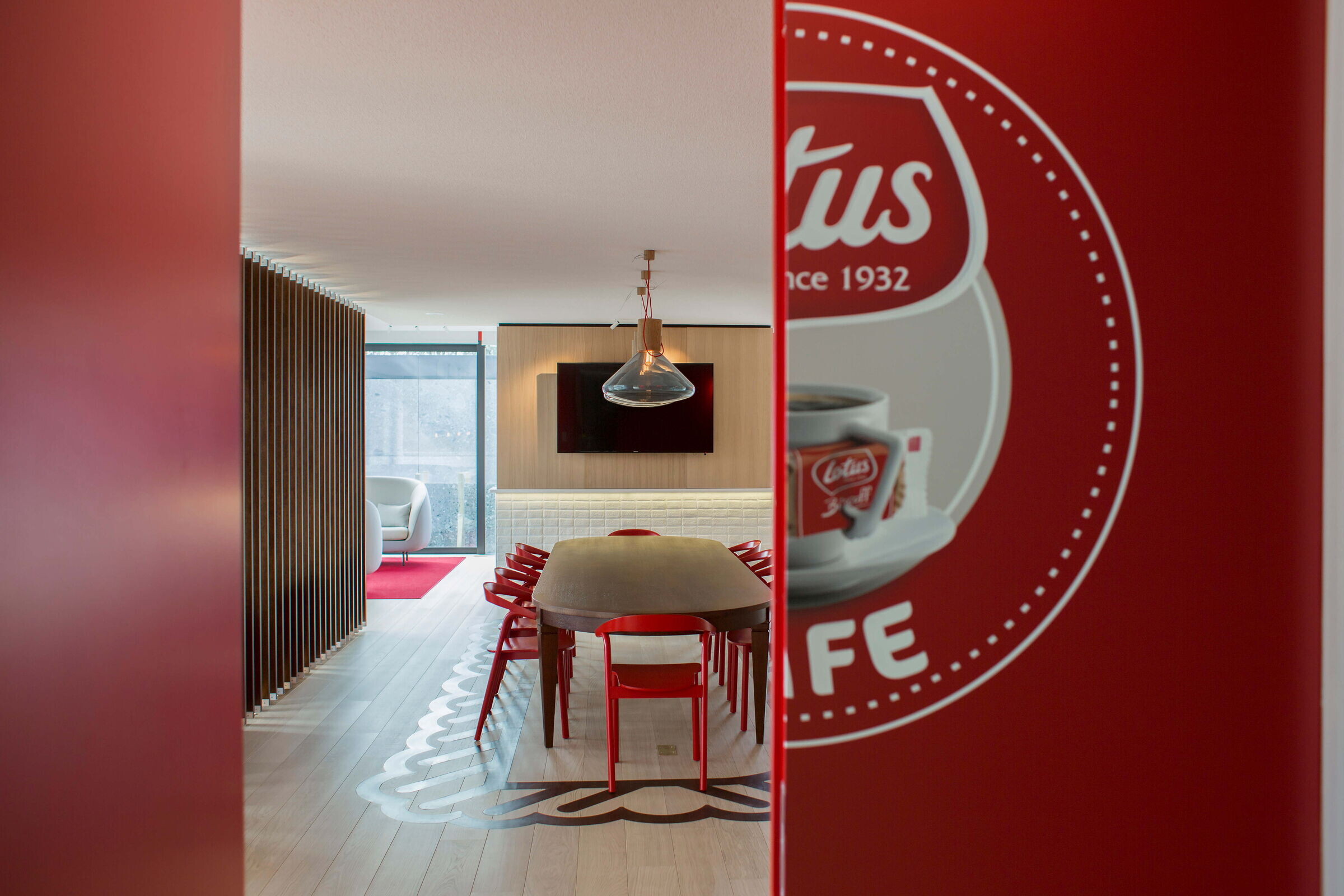 https://archello.com/story/100899/attachments/photos-videos/2