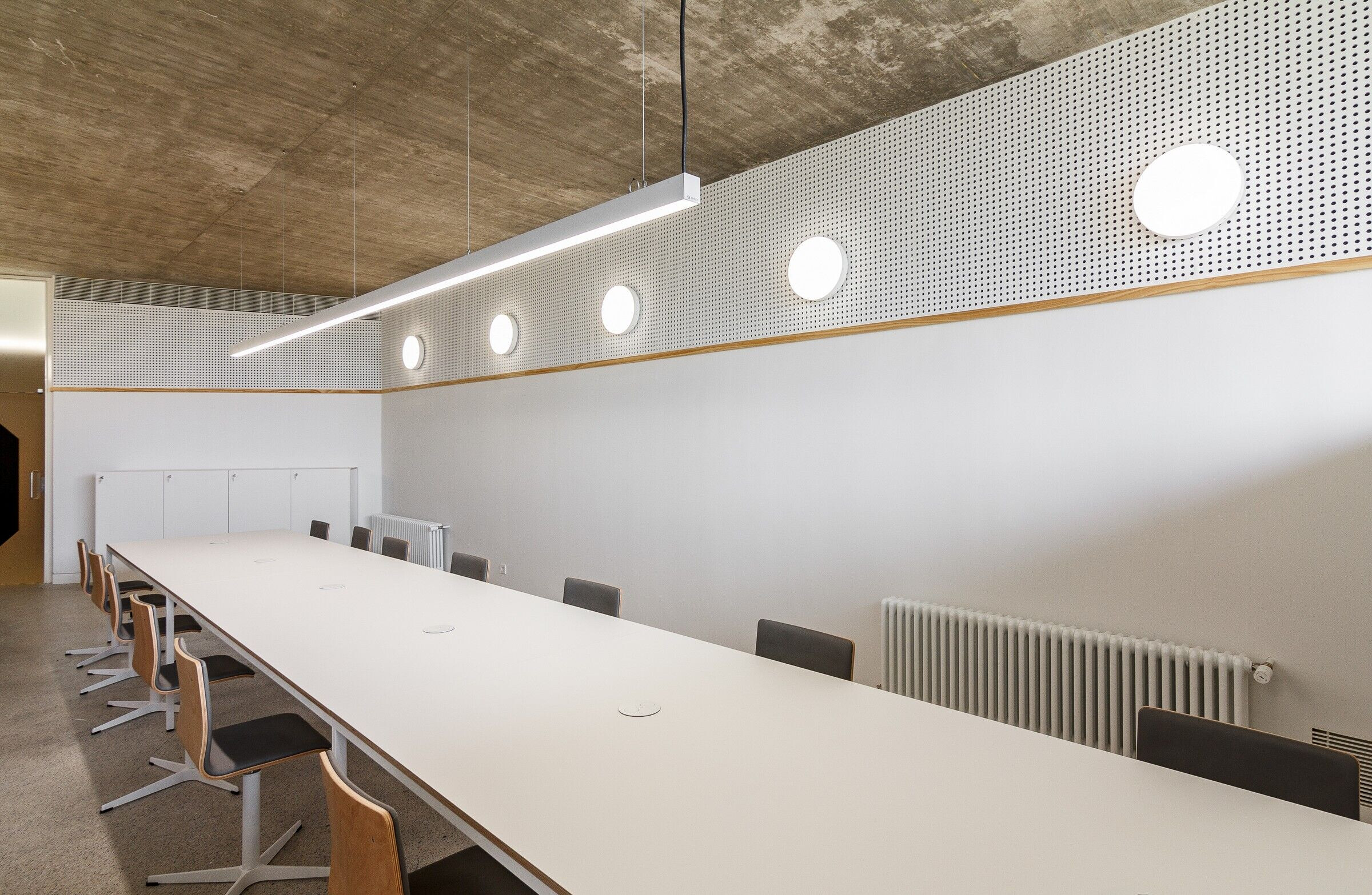https://archello.com/story/100883/attachments/photos-videos/21 photo_credit DIAZ DONCEL arquitectos | architects