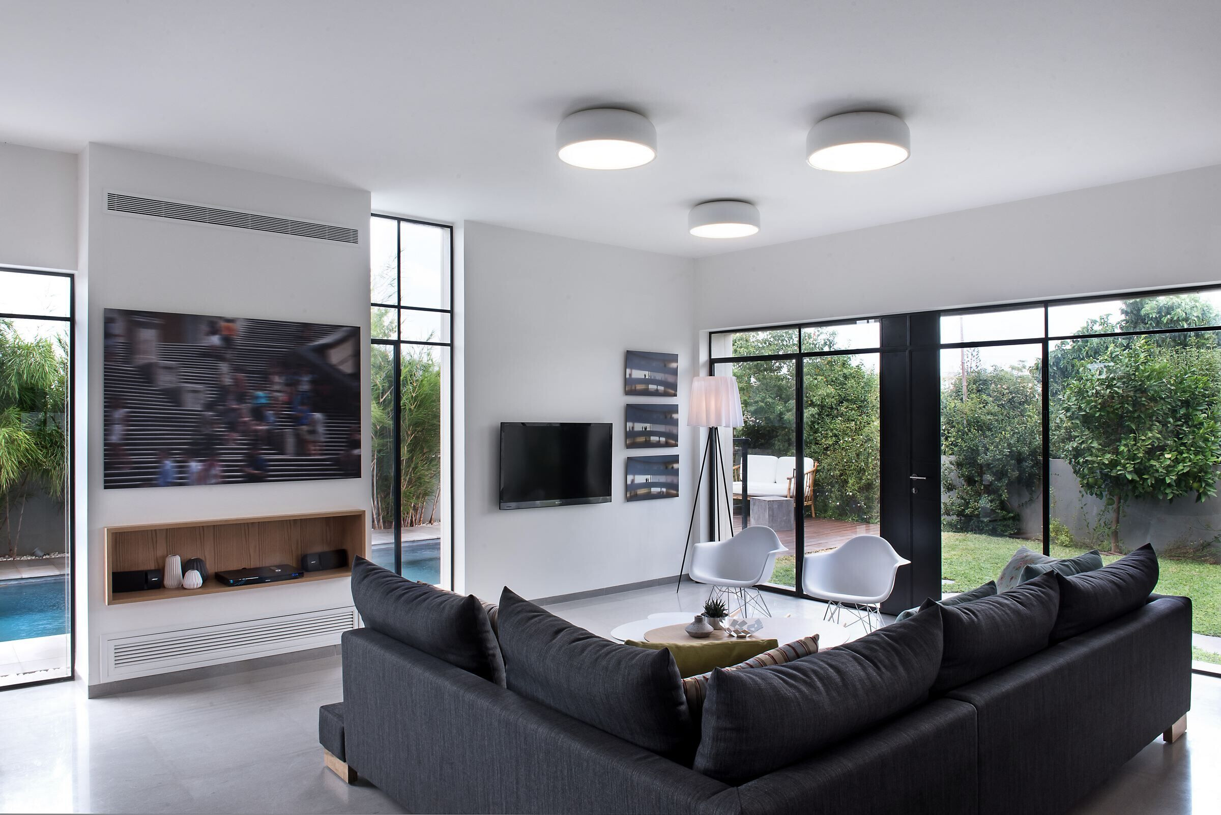 https://archello.com/story/100901/attachments/photos-videos/25 photo_credit Amit Gosher