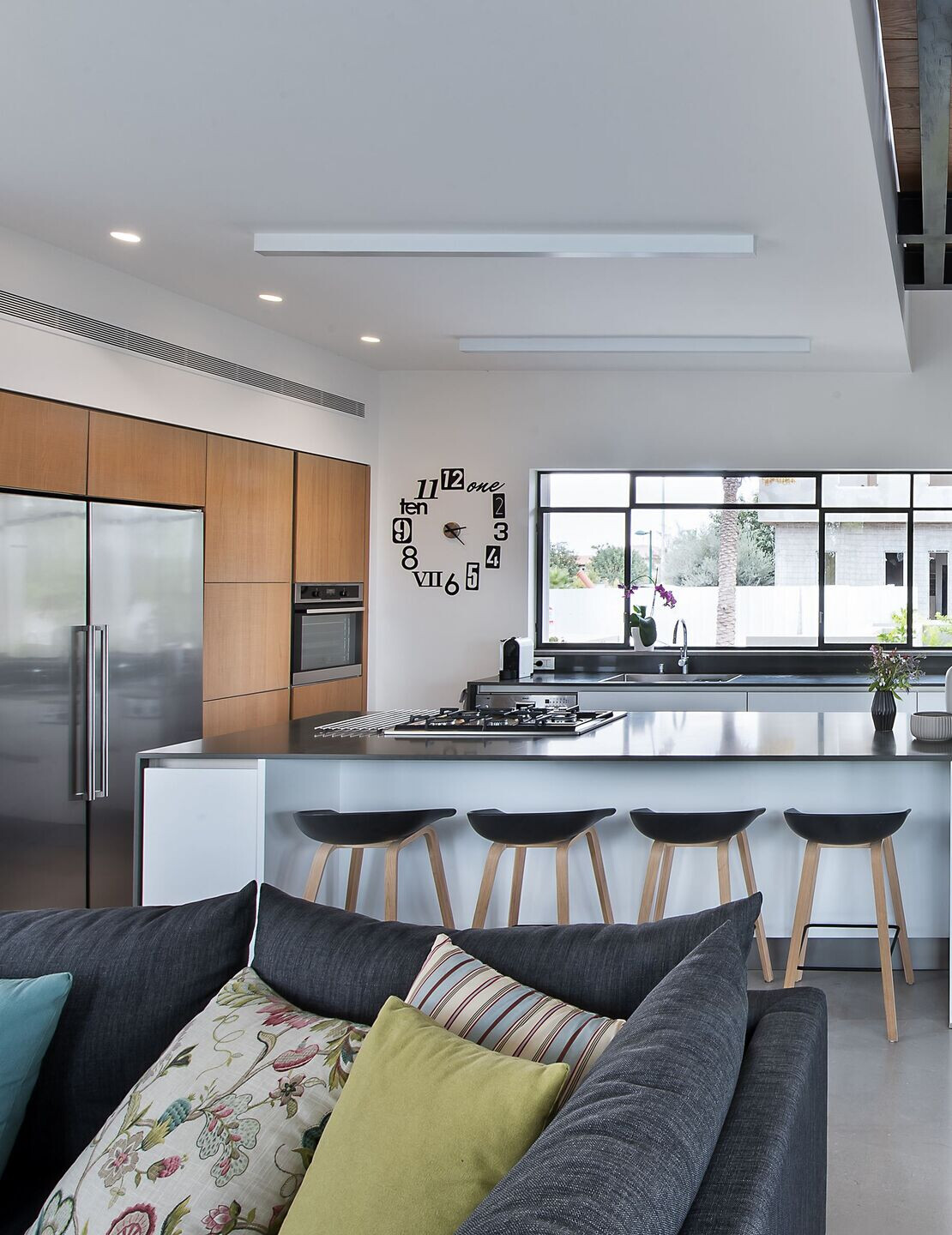 https://archello.com/story/100901/attachments/photos-videos/35 photo_credit Amit Gosher