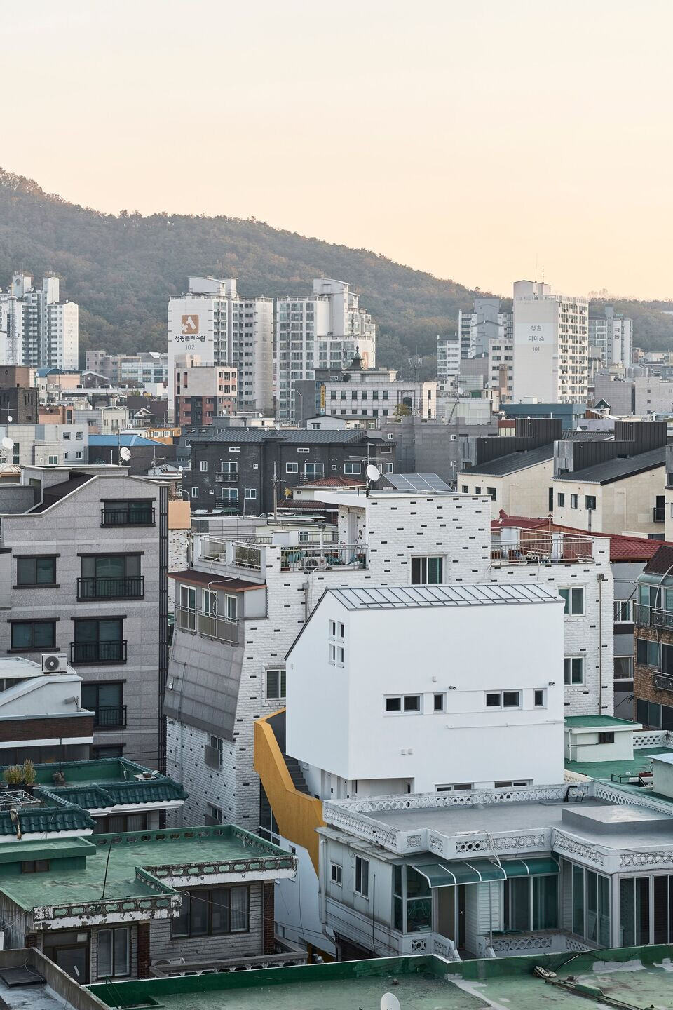 https://archello.com/story/100858/attachments/photos-videos/3 photo_credit Choi Jinbo