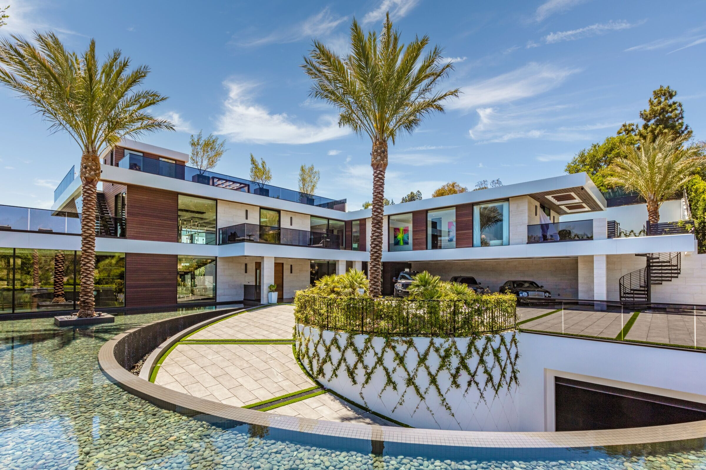 https://archello.com/story/101105/attachments/photos-videos/8 photo_credit Simon Berlyn