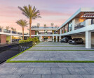 Bundy Drive Brentwood, Los Angeles modern home front entry driveway